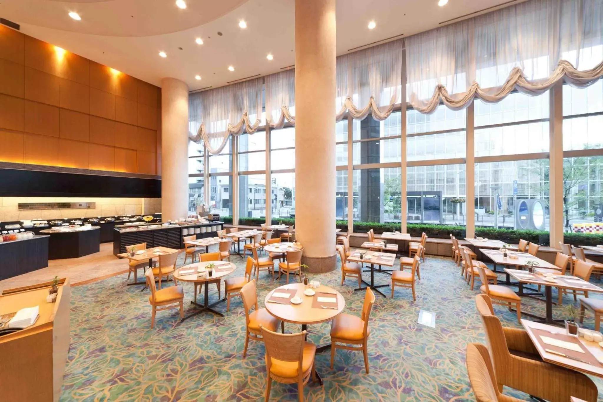 Restaurant/Places to Eat in ANA Crowne Plaza Toyama, an IHG Hotel