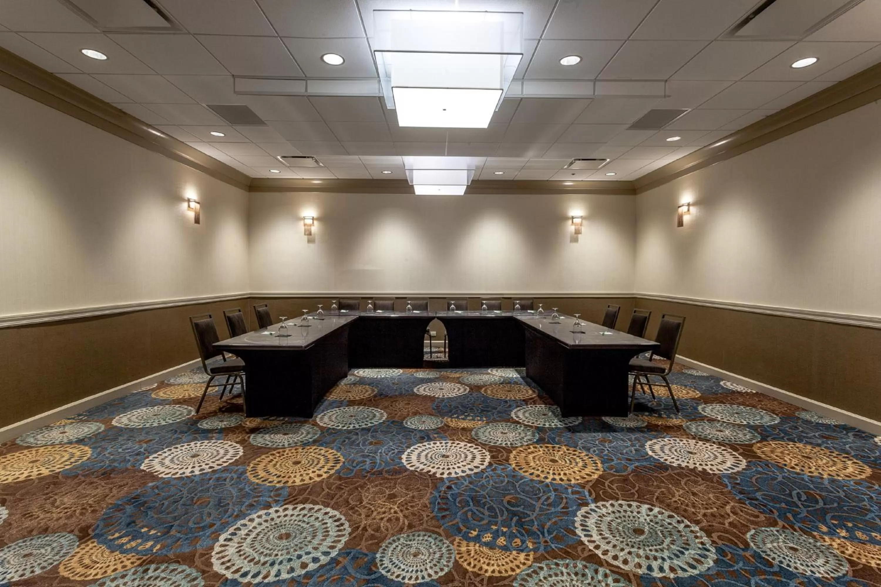 Meeting/conference room in Holiday Inn Chicago North-Evanston by IHG