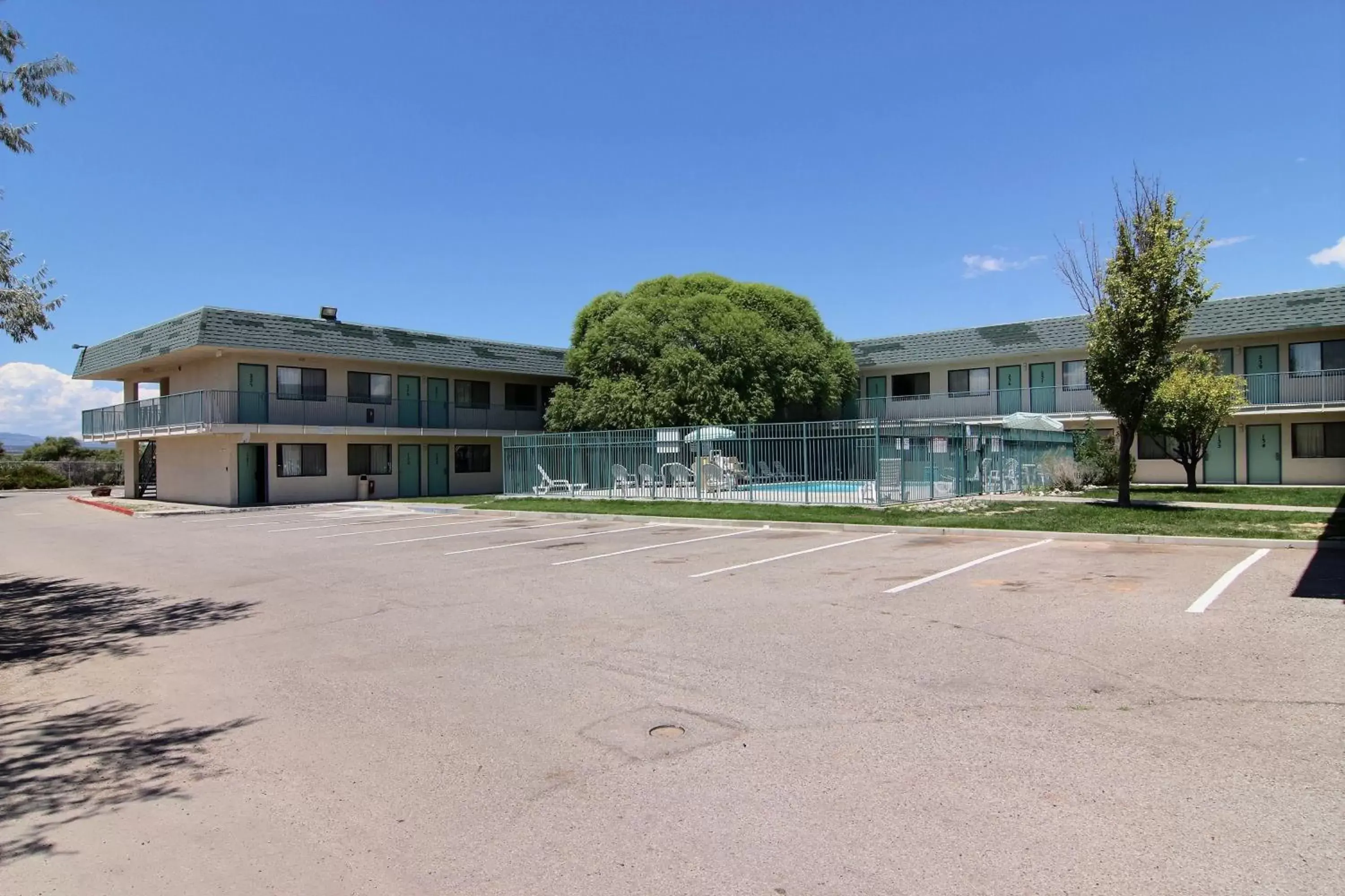 Property Building in Motel 6-Grants, NM