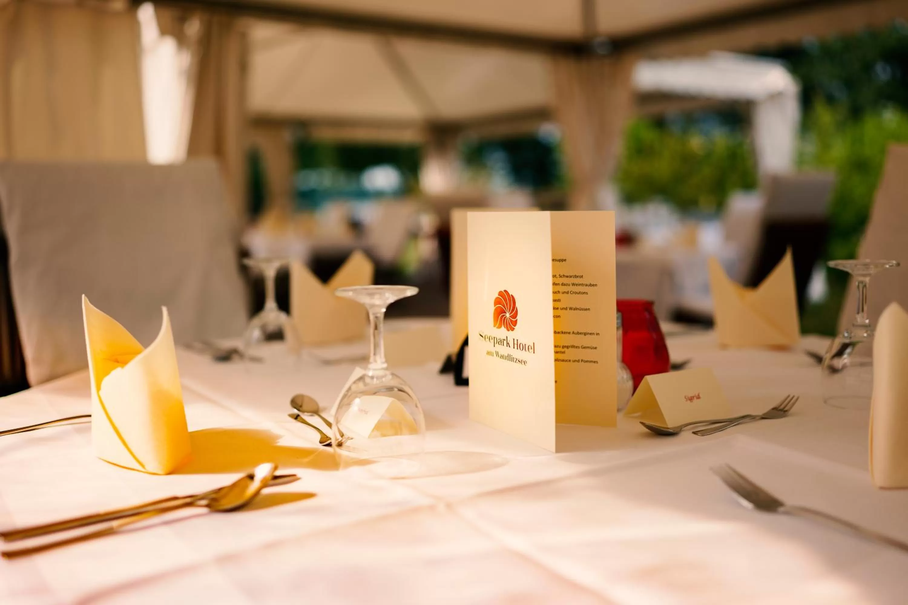 Restaurant/places to eat in Seepark Hotel am Wandlitzsee