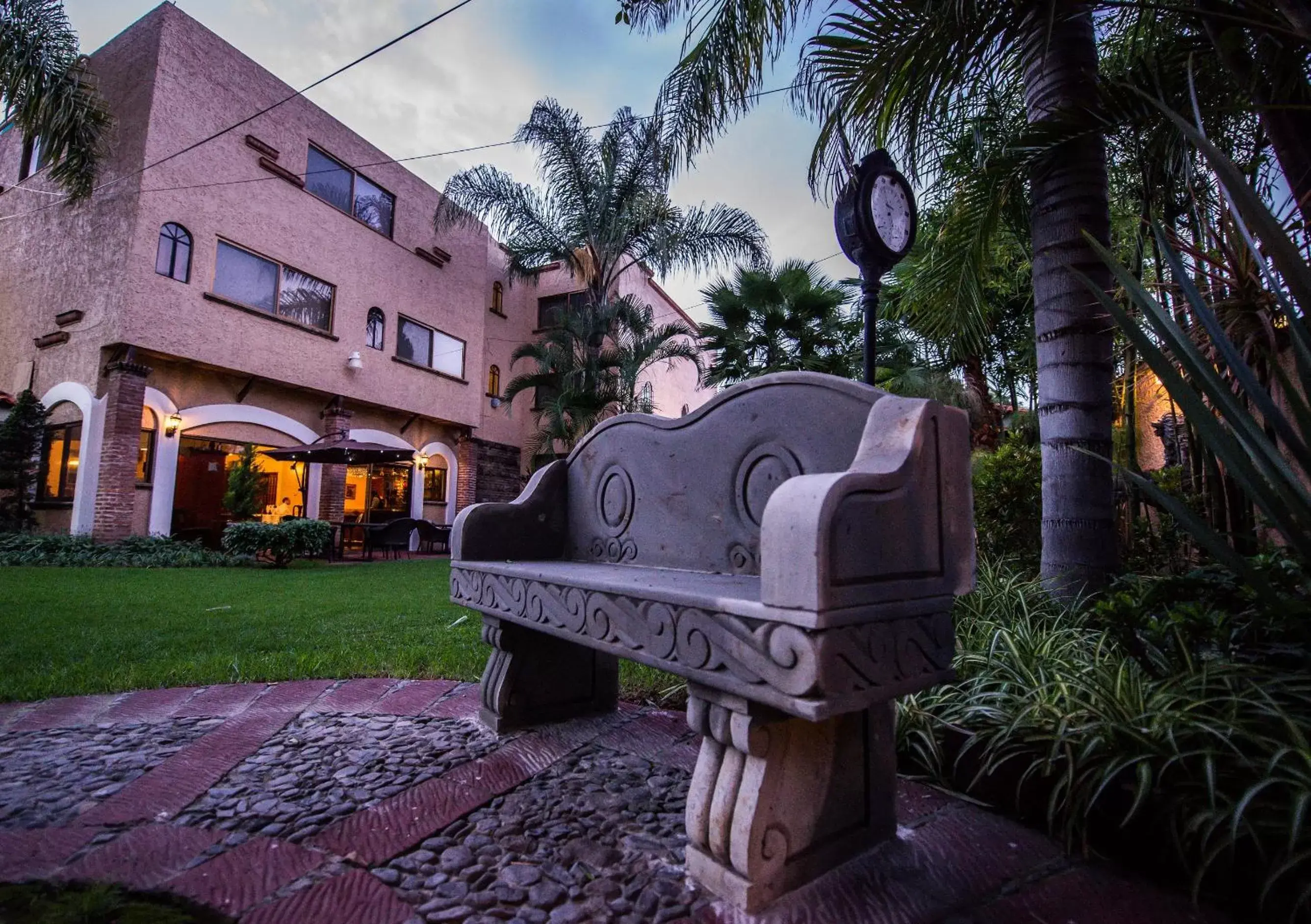 Garden, Property Building in Hotel La Mansion del Sol