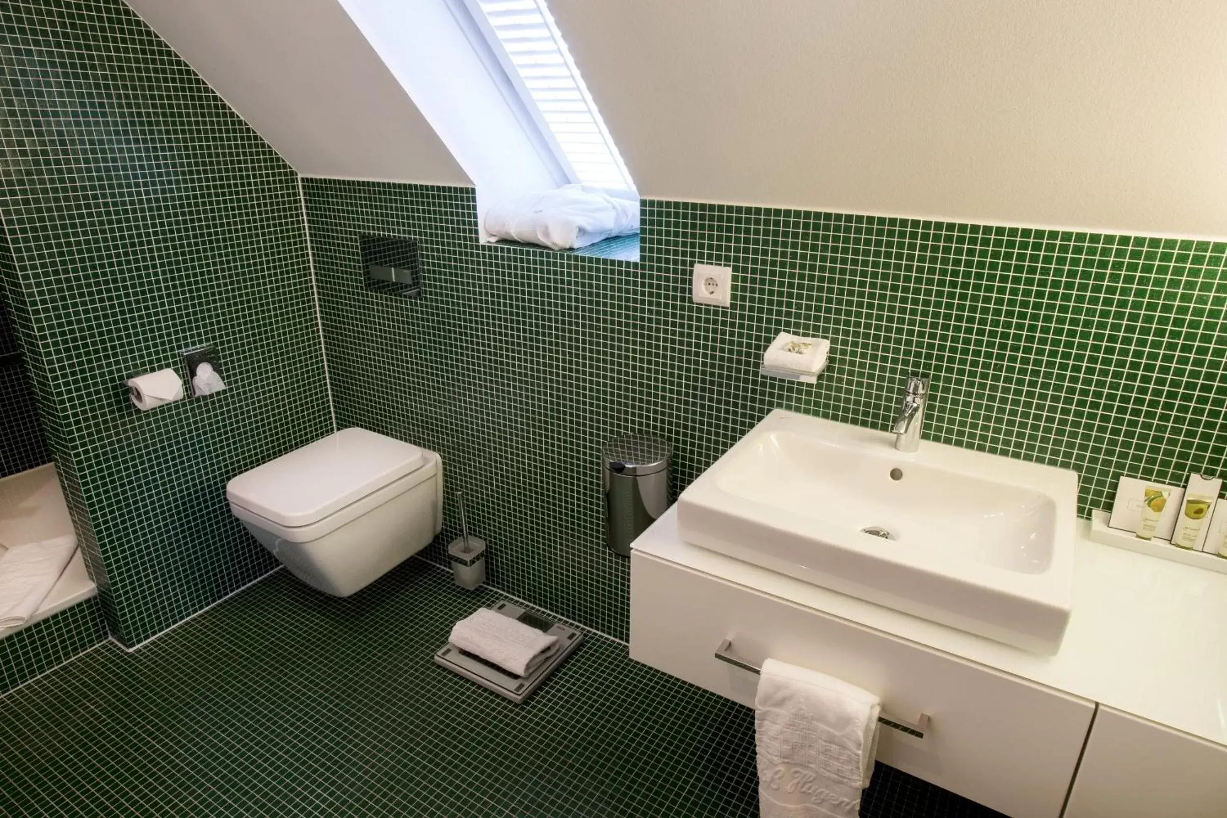 Bathroom in Schlosshotel Hugenpoet