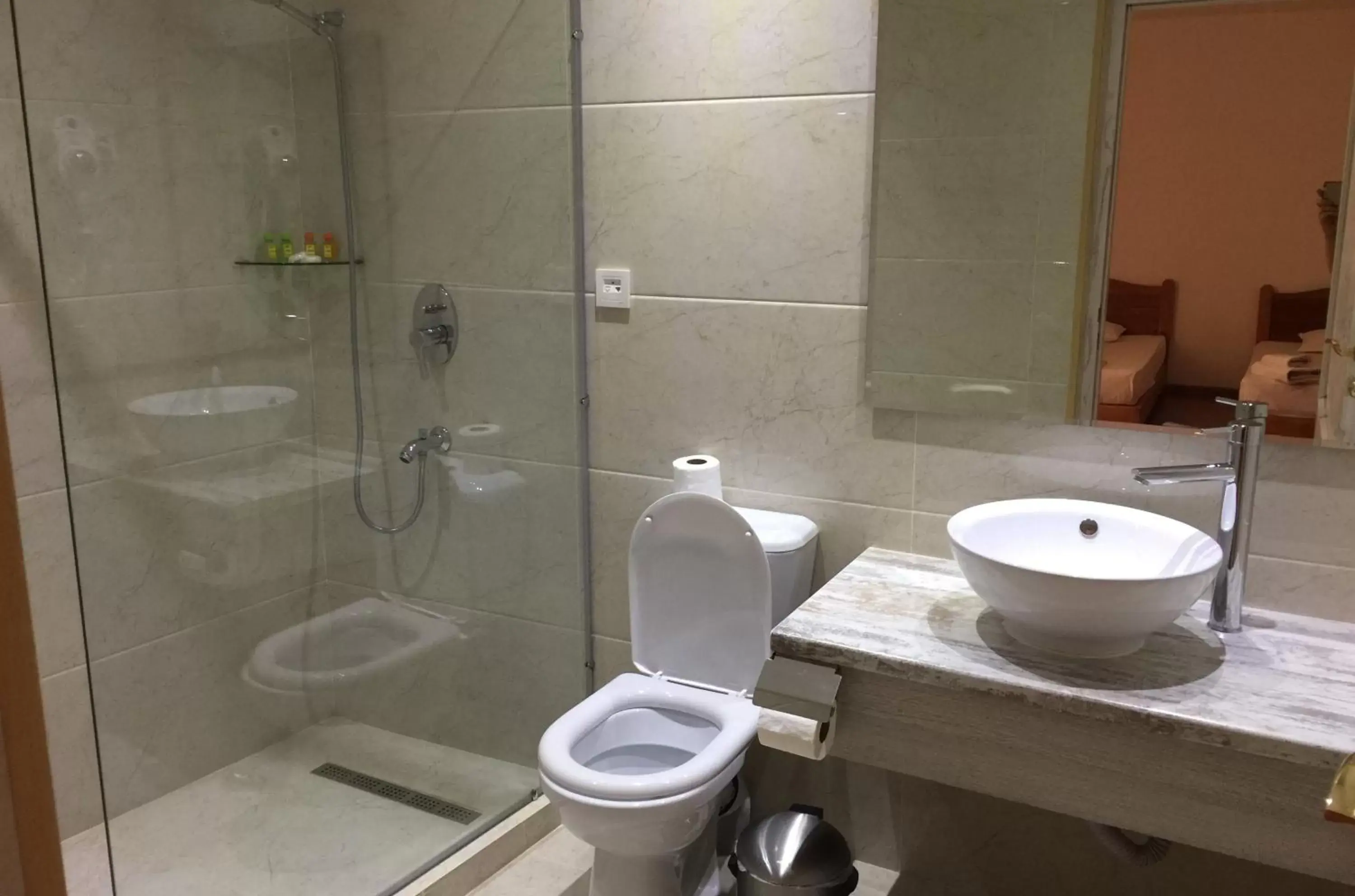 Bathroom in Lyabi House Hotel