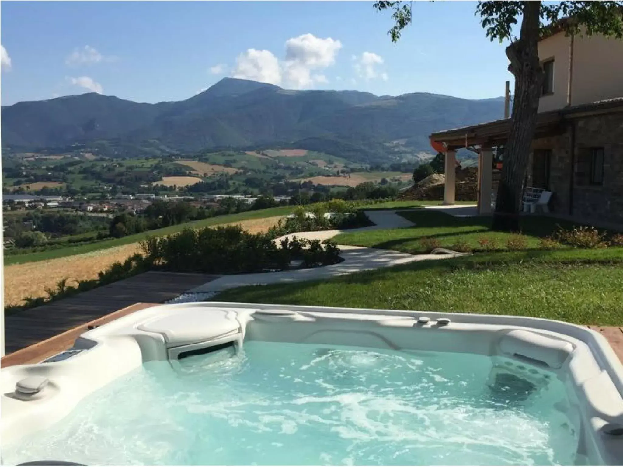 Hot Tub, Swimming Pool in Serre Alte Landscape Luxury Rooms