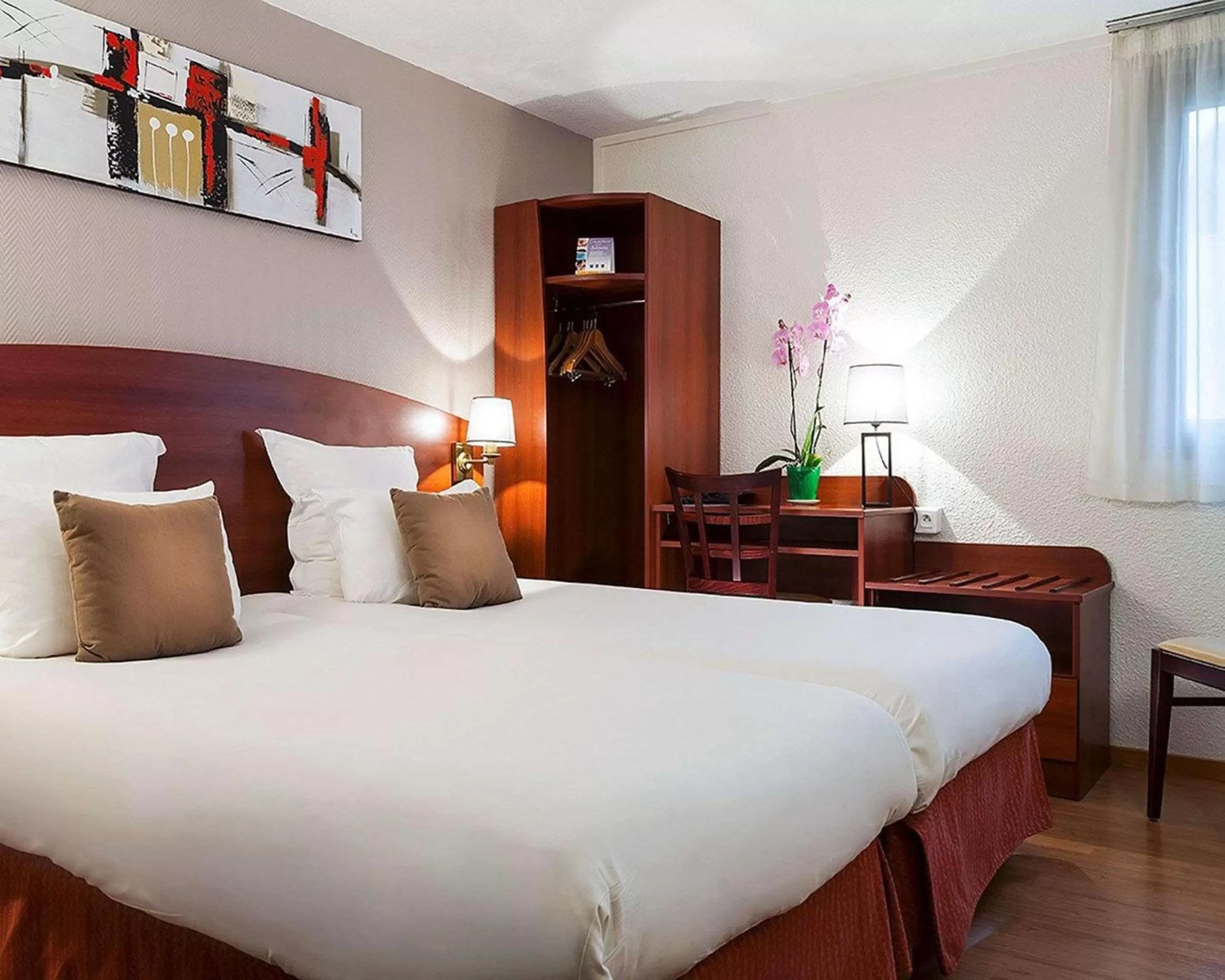 Twin Room with Air Conditioning - Non Smoking in Hôtel des Arcades de Cachan - Grand Paris Sud