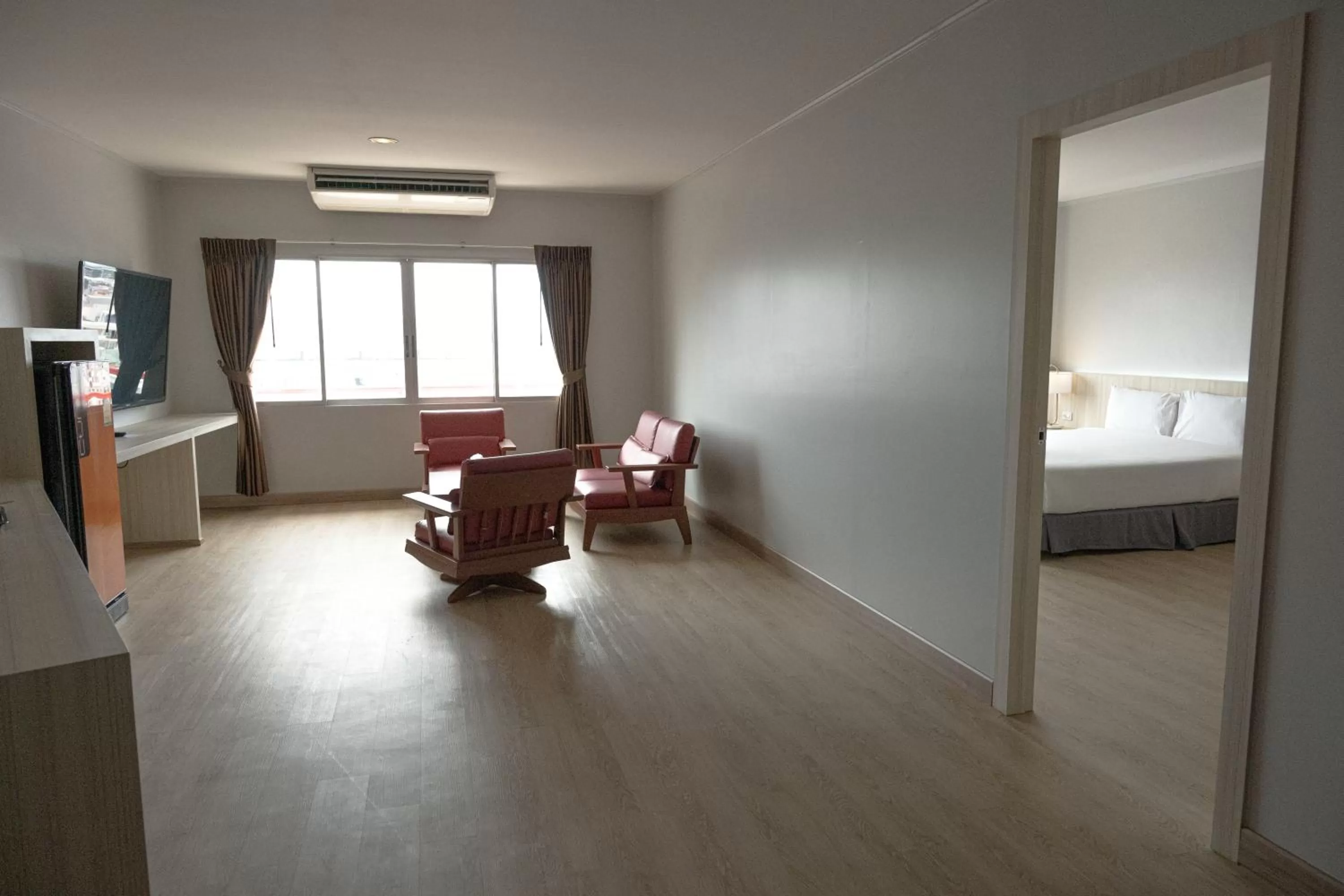 Bed in Marine Yensabai Pattaya