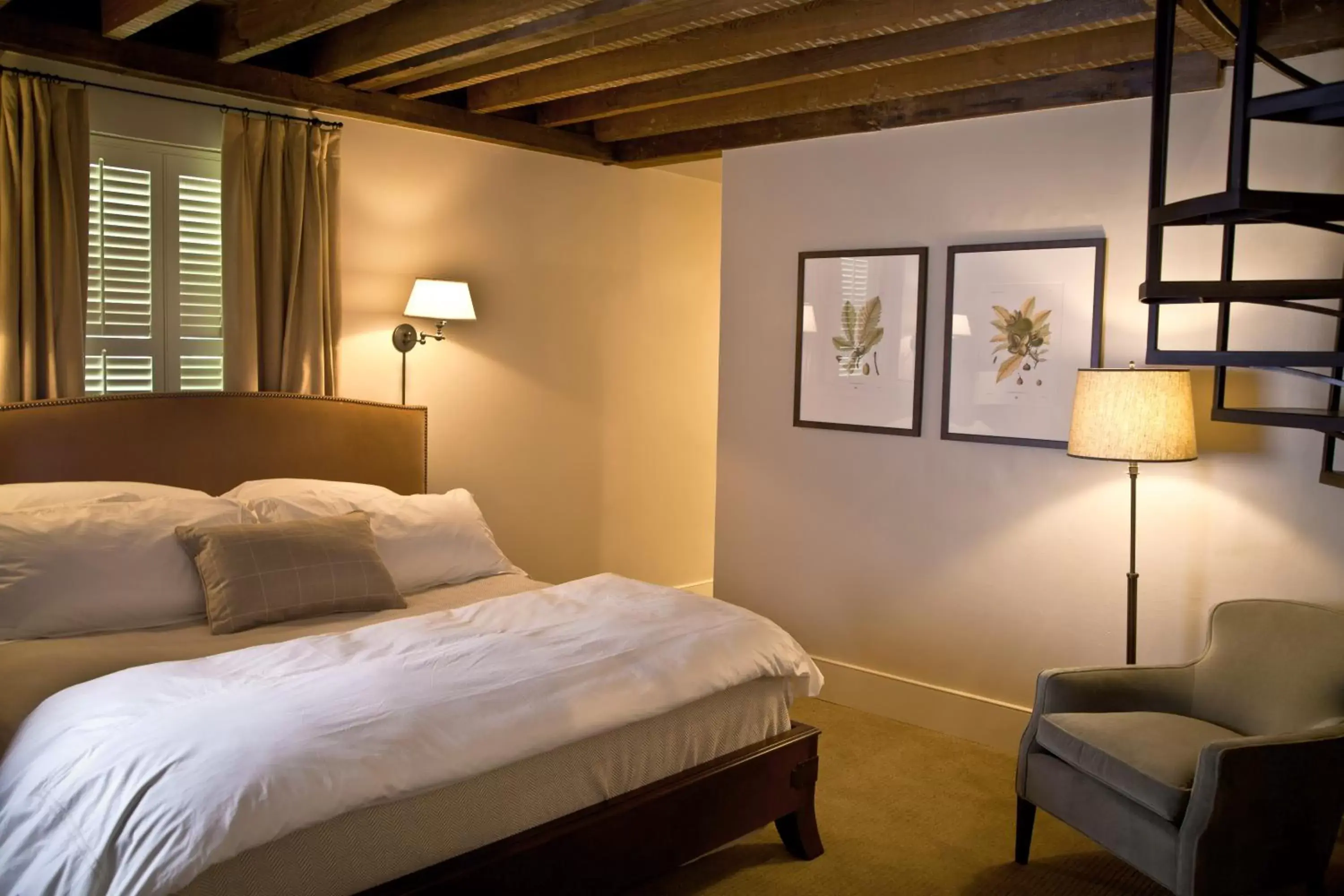 Bedroom, Bed in Dunleith Historic Inn