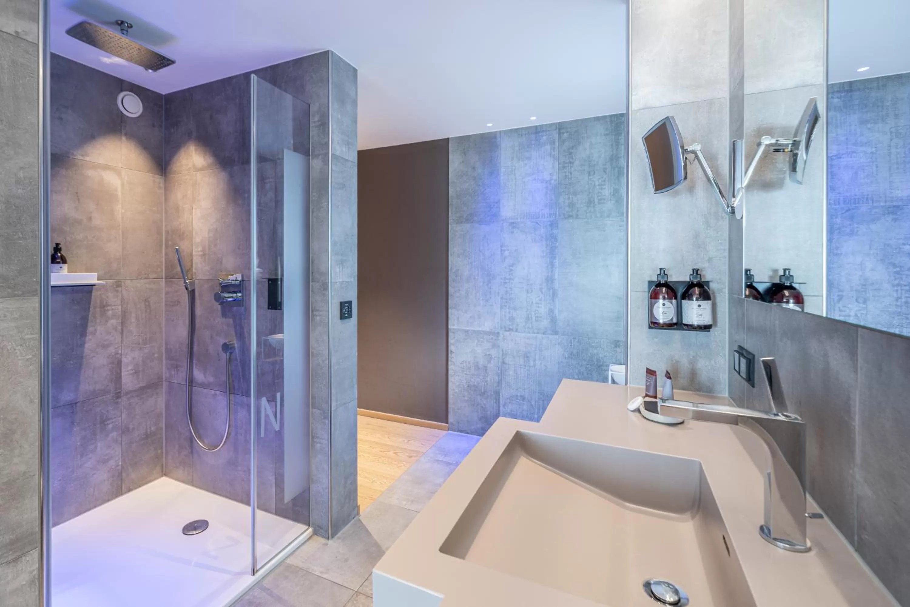 Bathroom in hirschen dornbirn - das boutiquestyle hotel - skyrelax & wellness im rooftop