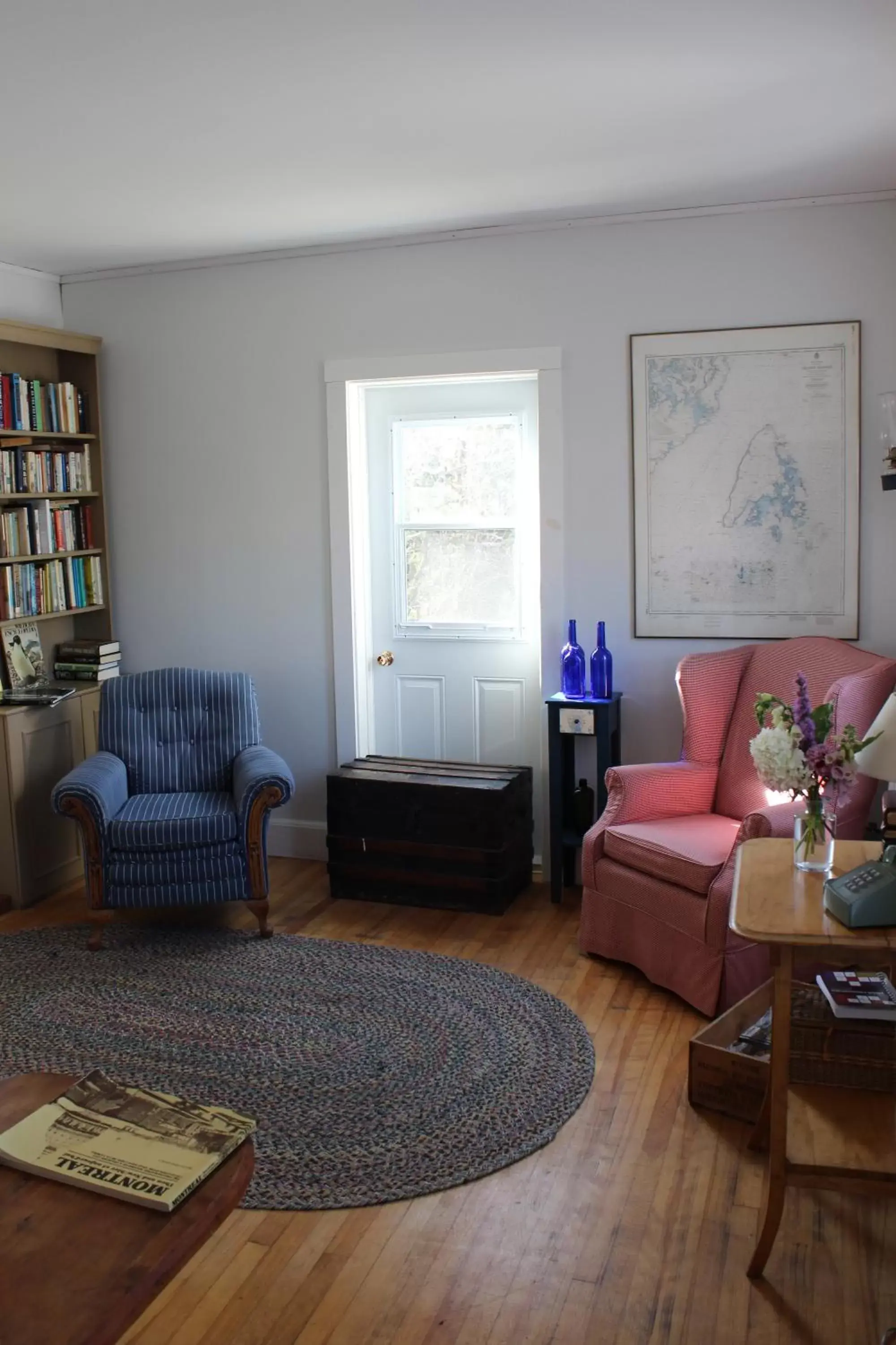 Communal lounge/ TV room, Seating Area in Compass Rose Heritage Inn