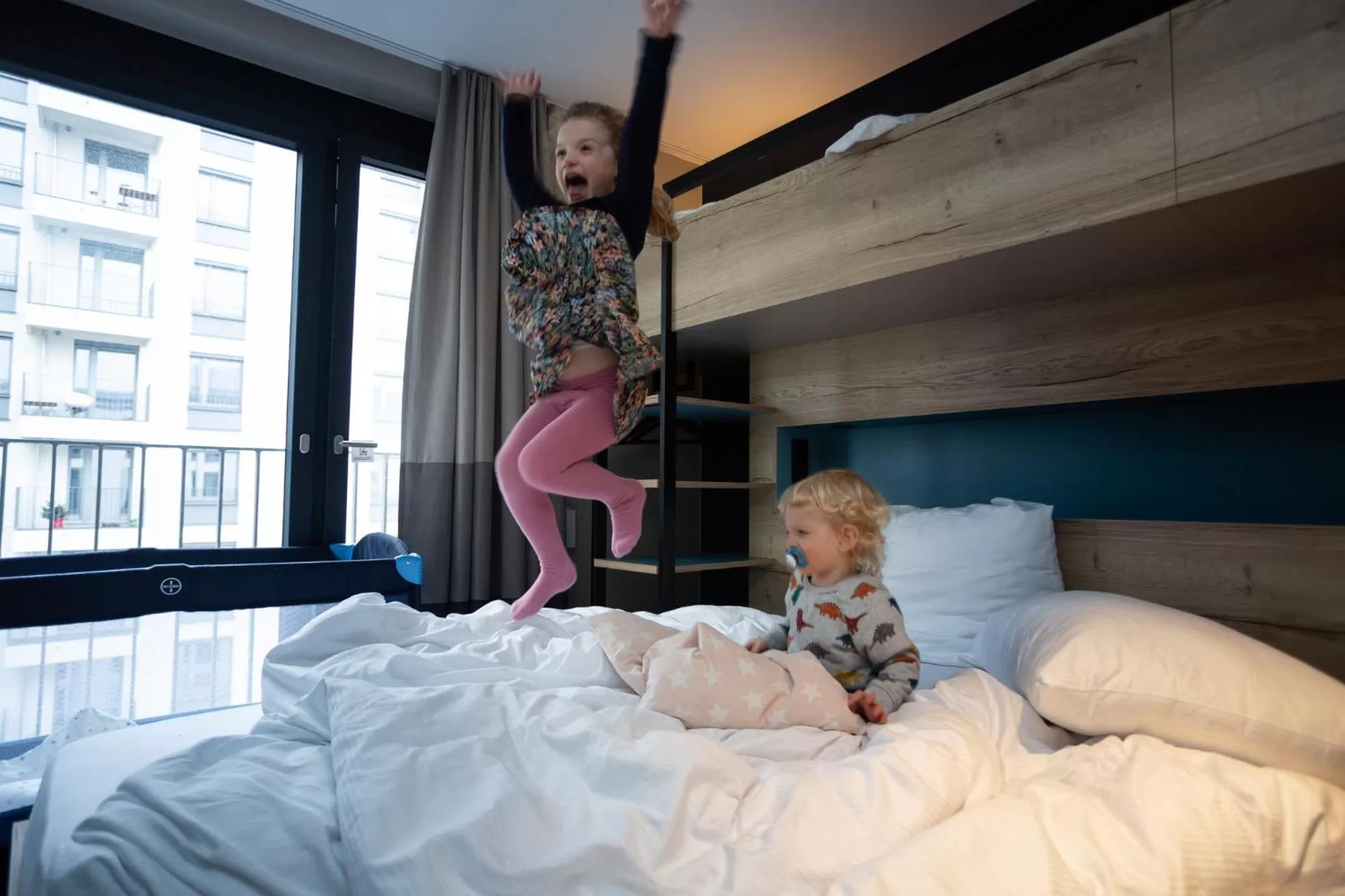bunk bed, Bed in Schulz Hotel Berlin Wall at the East Side Gallery