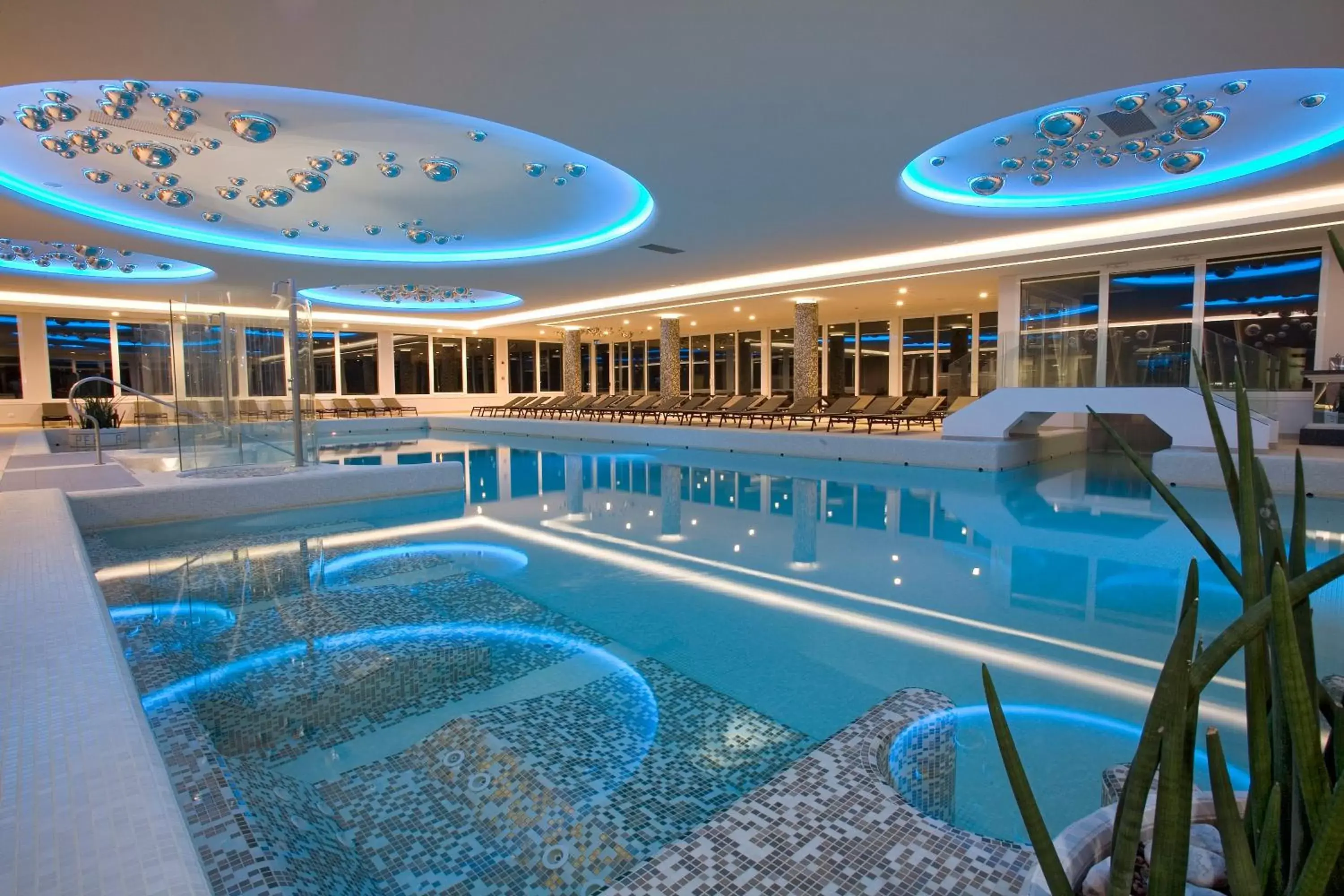 Swimming Pool in Hotel Terme Venezia