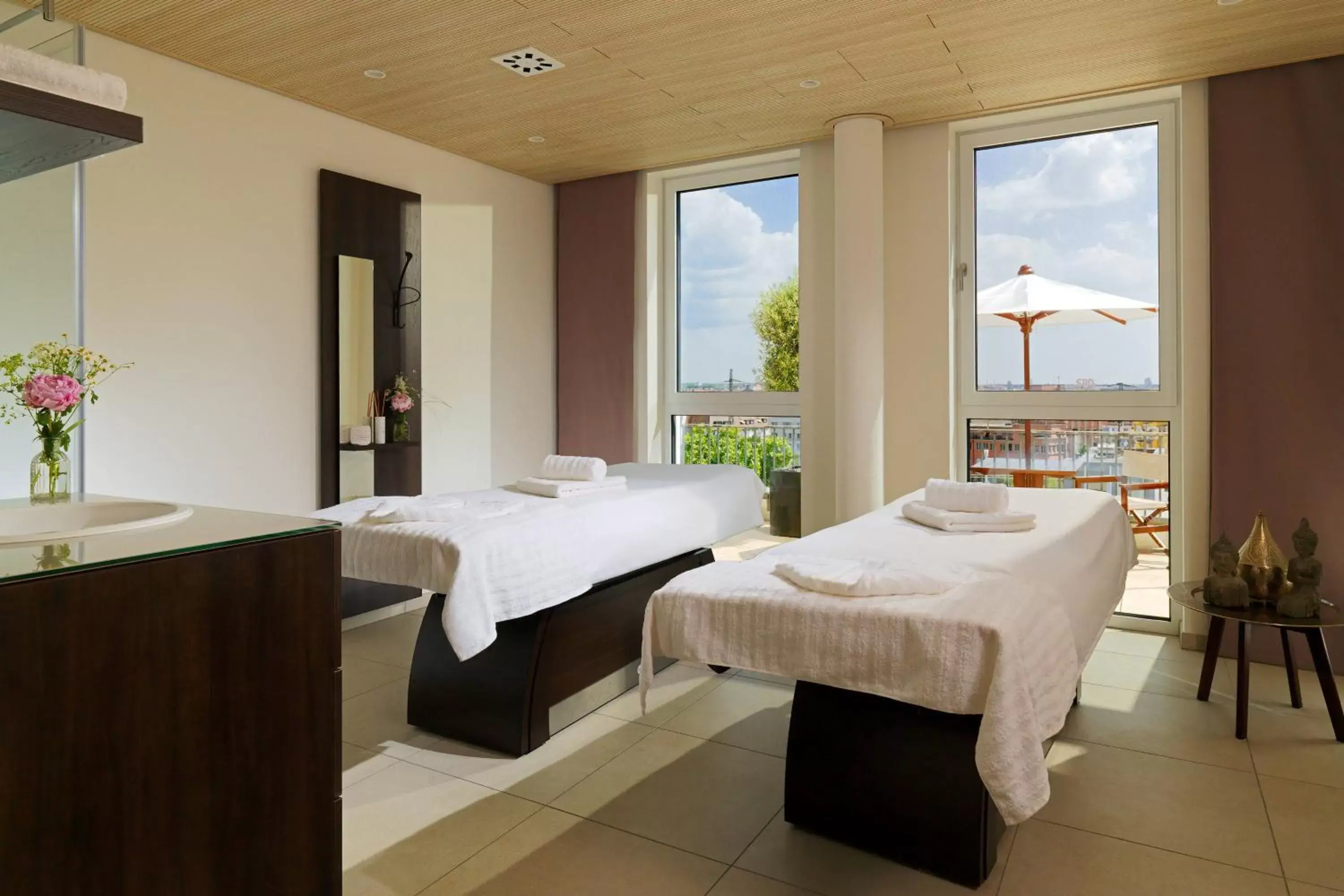 Spa and wellness centre/facilities in Sheraton Carlton Nuernberg