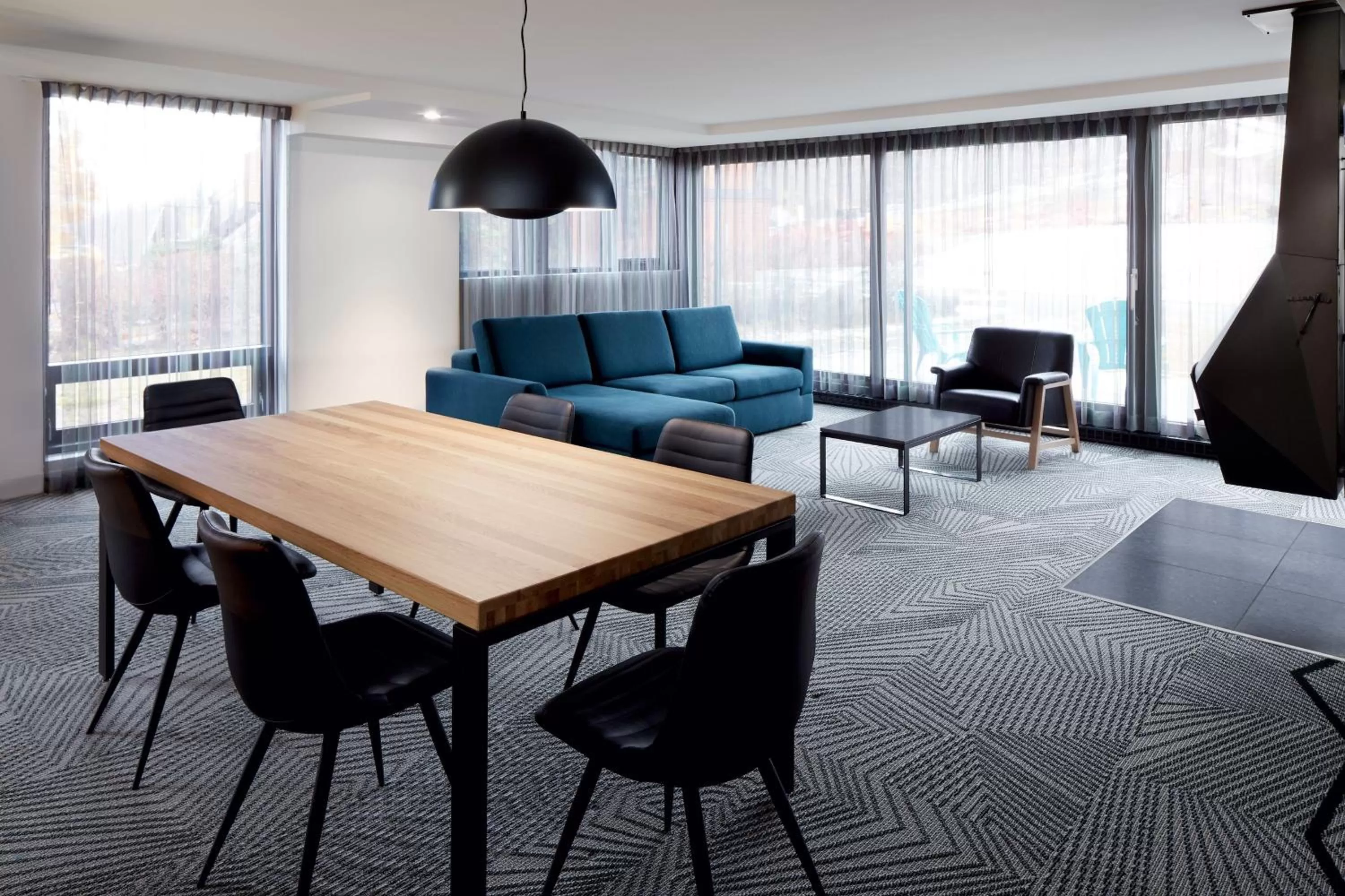 Living room in Delta Hotels by Marriott Mont Sainte-Anne, Resort & Convention Center