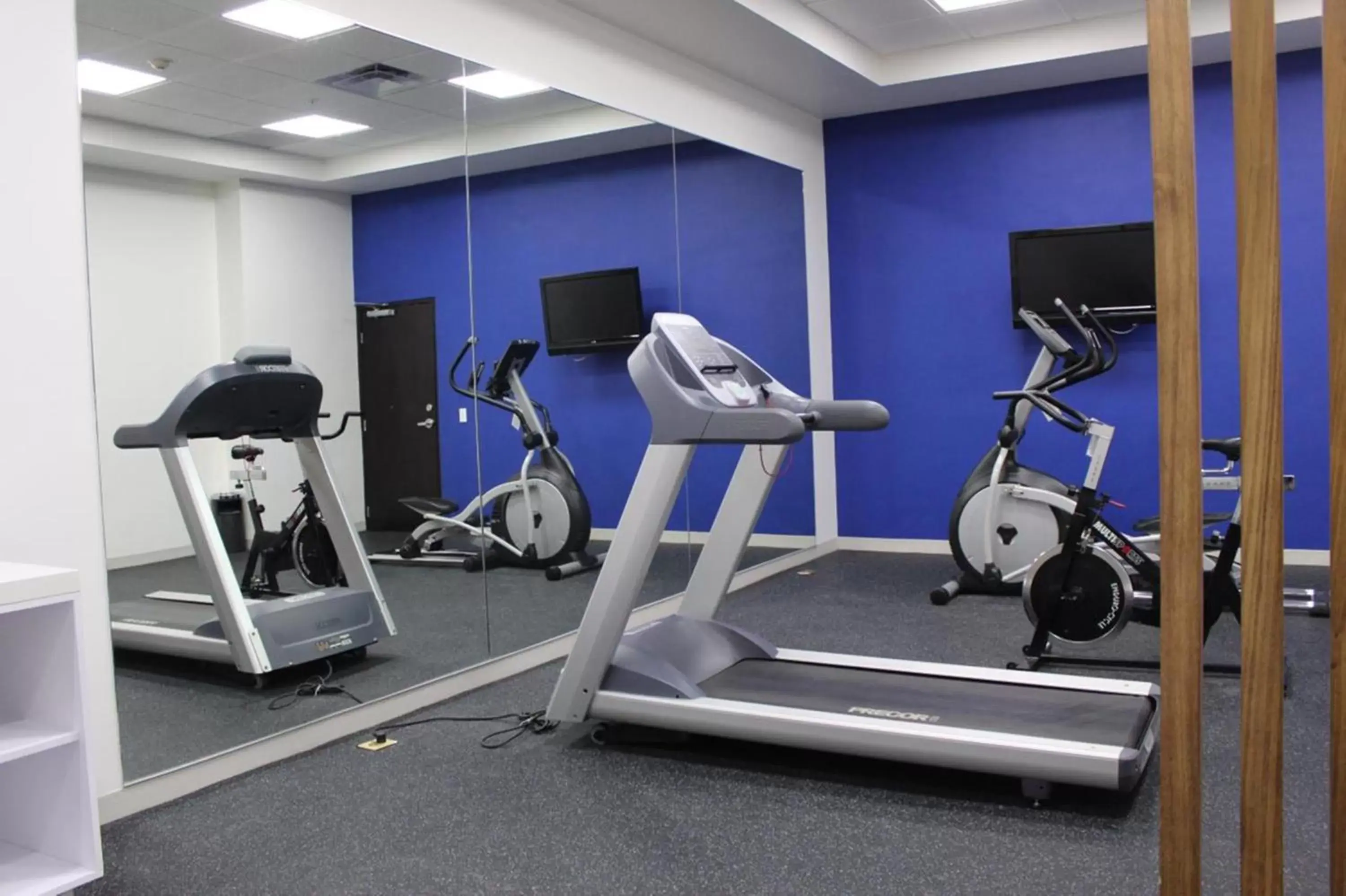 Fitness centre/facilities, Fitness Center/Facilities in Holiday Inn Express Guadalajara Iteso, an IHG Hotel