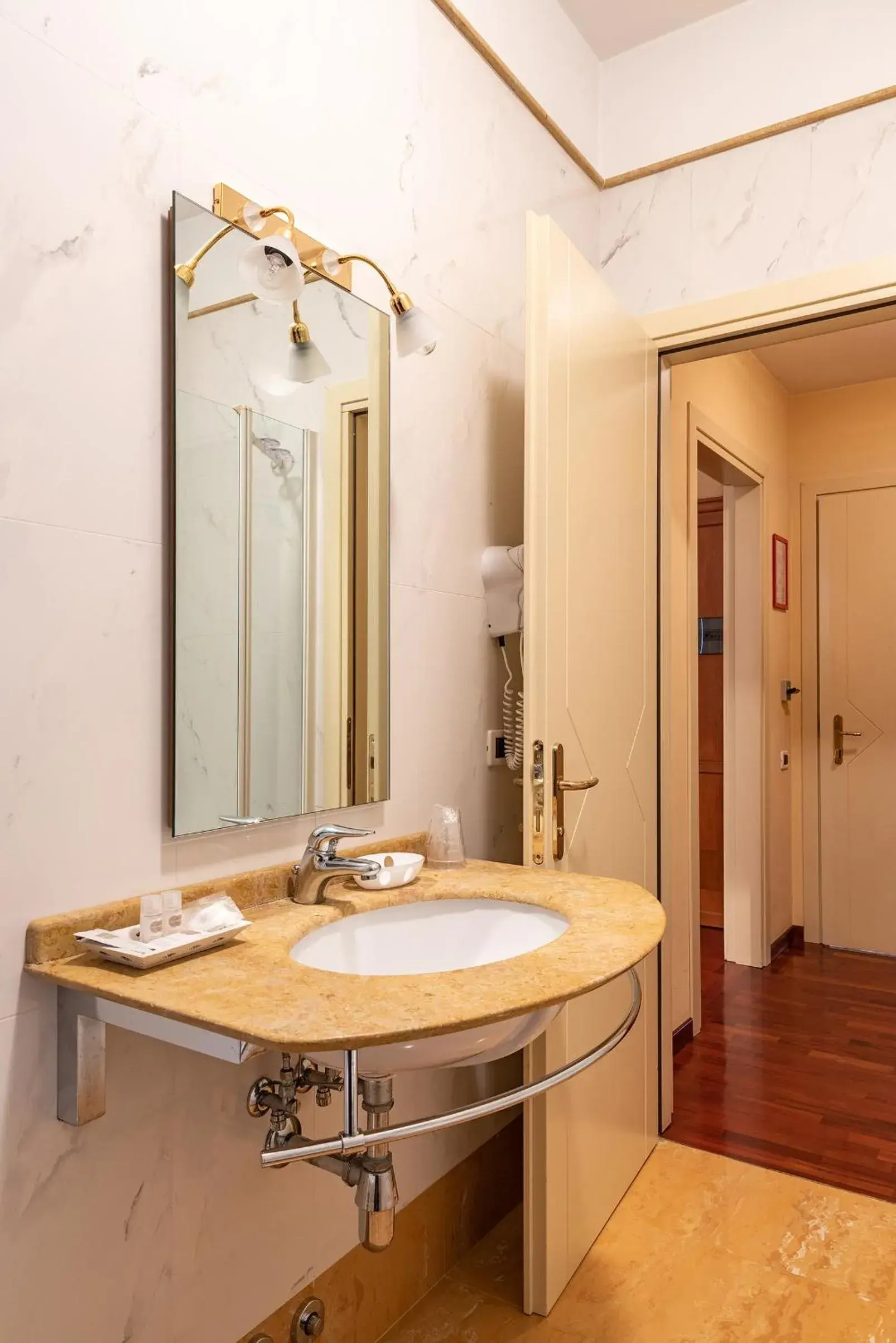 Bathroom in Hotel Alle Acque Bathroom in Hotel Alle Acque