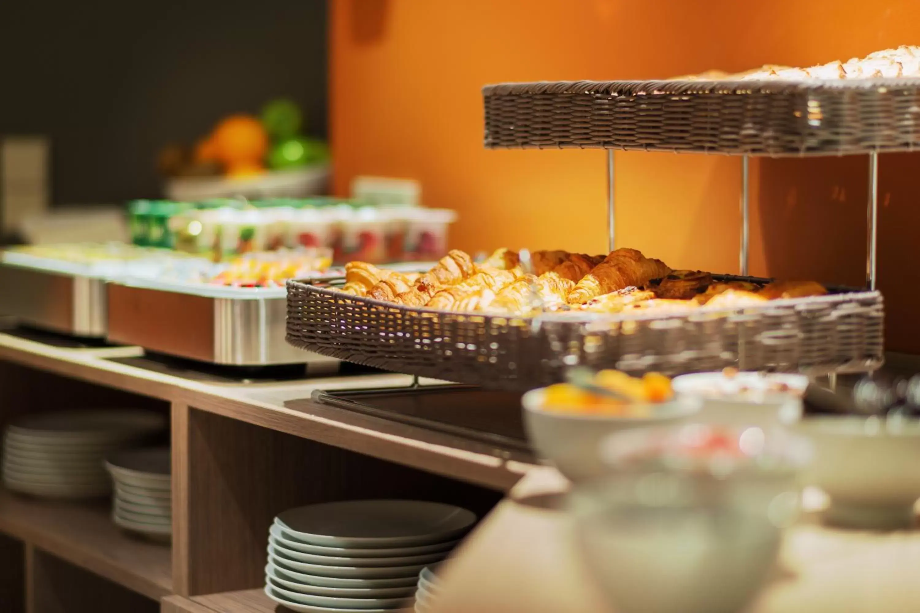 Buffet breakfast in Chateaudun Opéra Buffet breakfast in Chateaudun Opéra