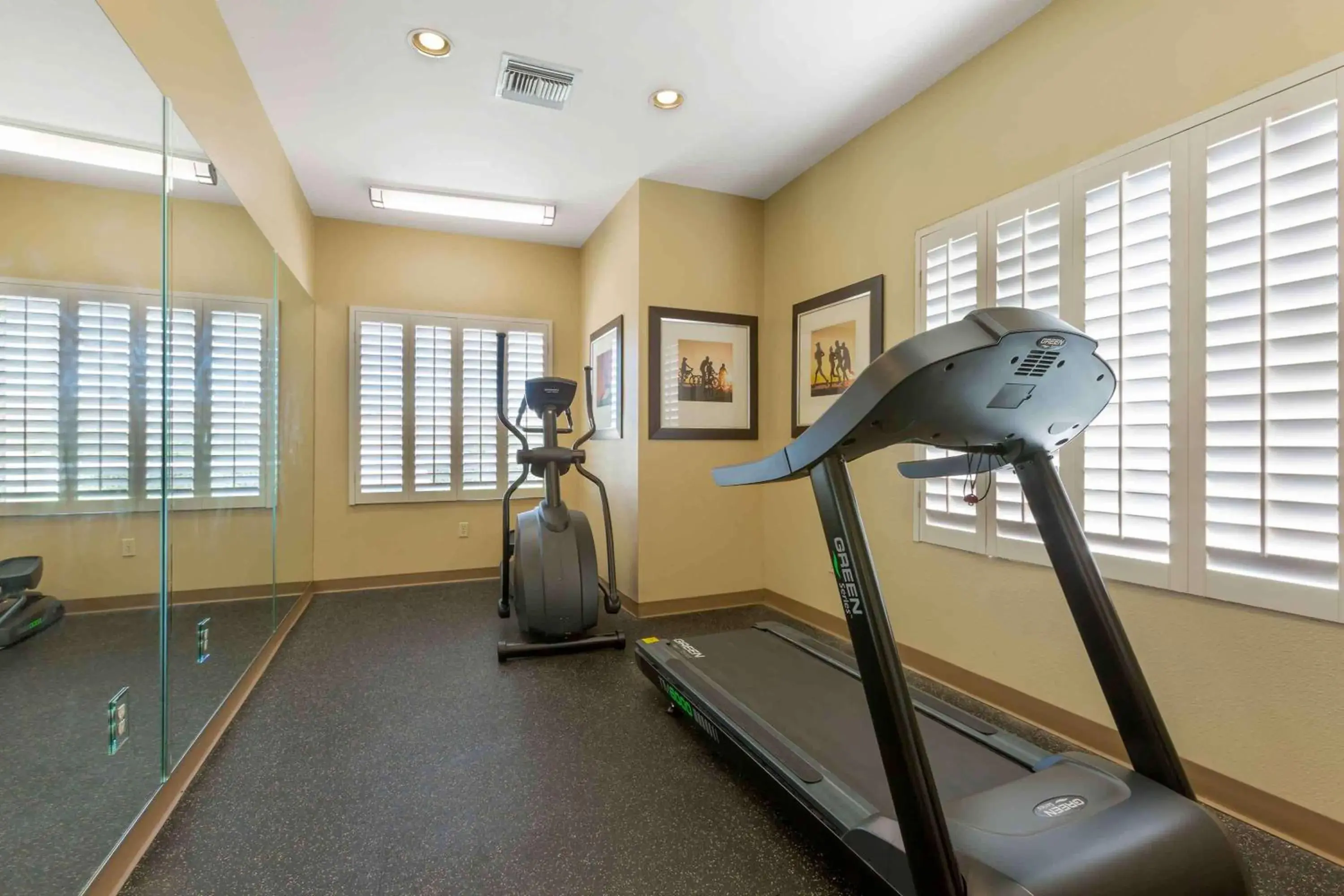 Fitness centre/facilities, Fitness Center/Facilities in Extended Stay America Suites - Phoenix - Chandler - E Chandler Blvd
