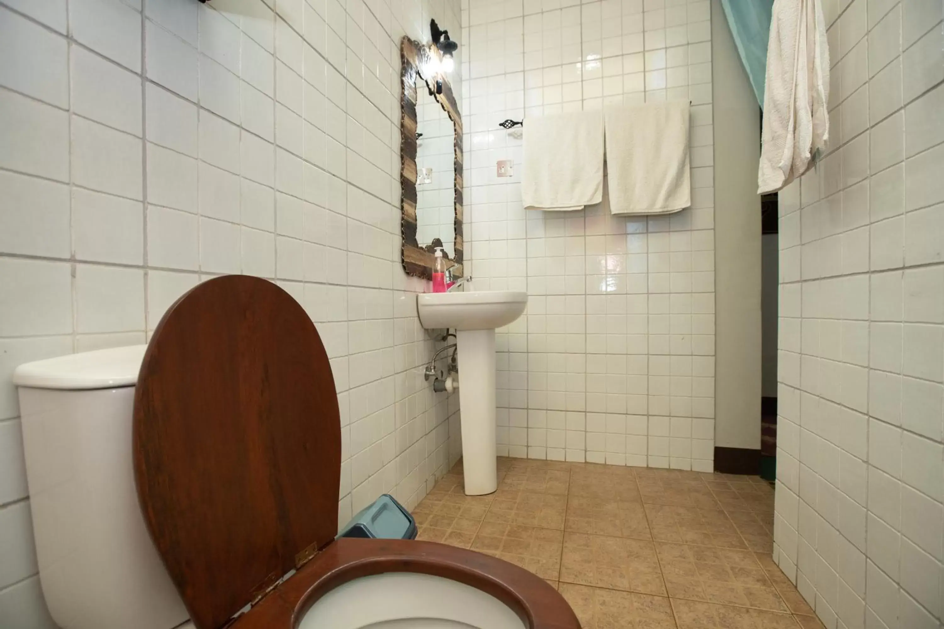 Bathroom in Korona House Hotel