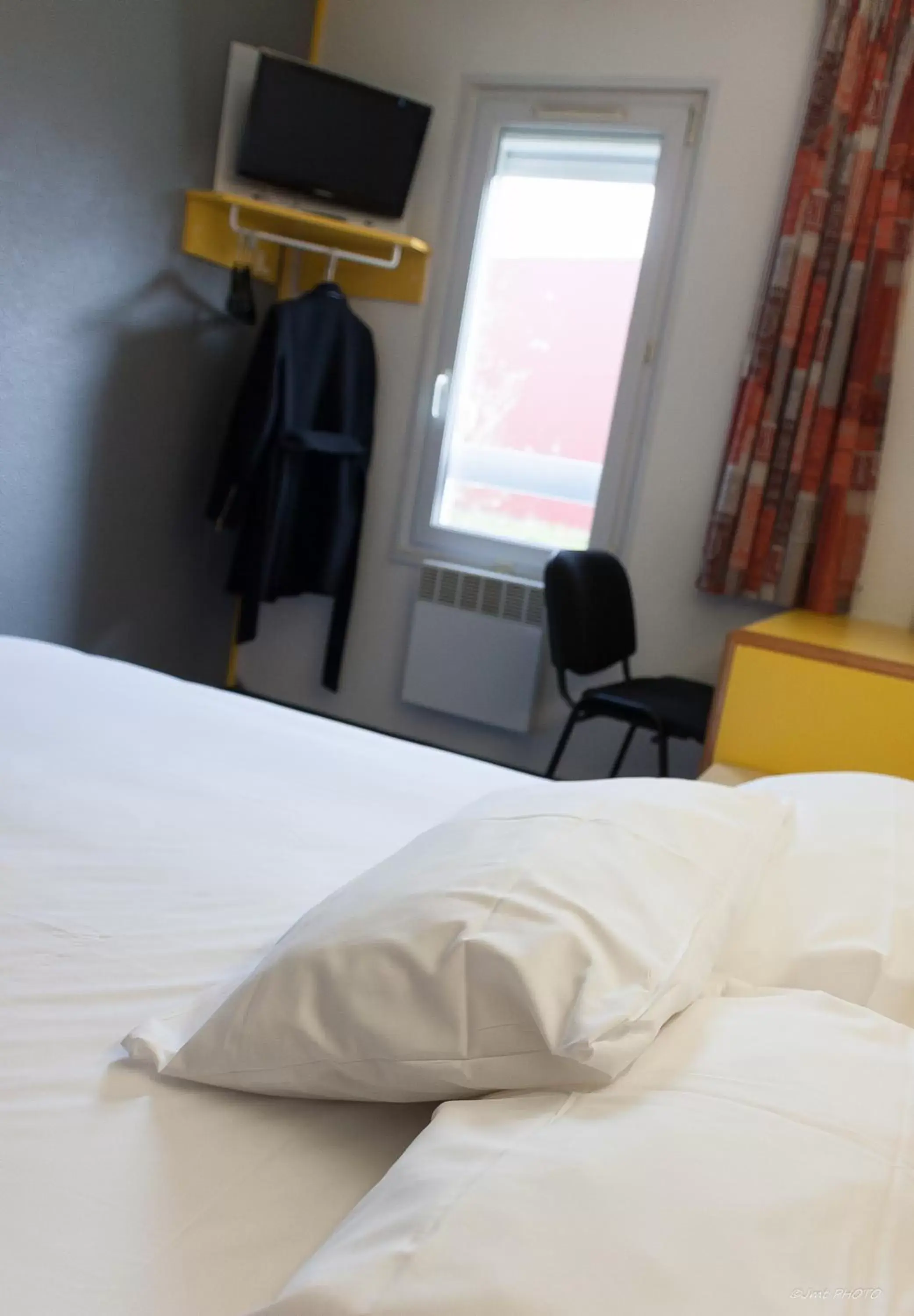 TV and multimedia, Bed in hôtel QUICK Palace Tours Nord