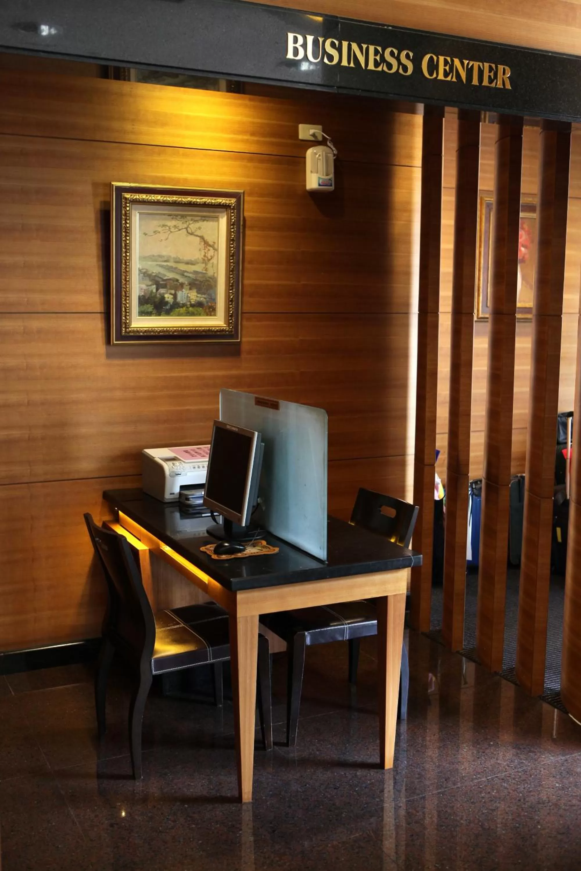 Business facilities in King's Town Hotel