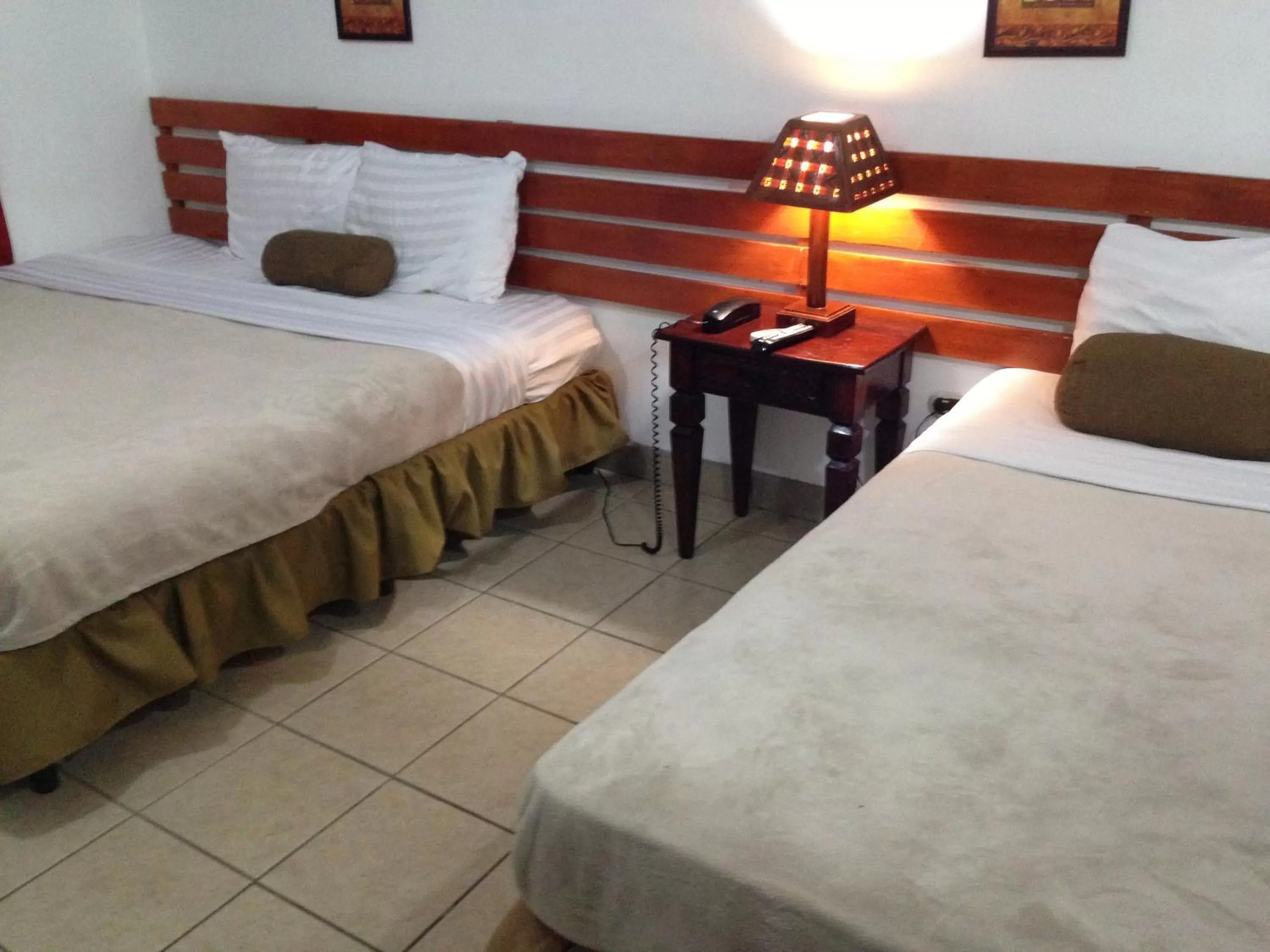 Bedroom, Bed in Hotel Mozonte