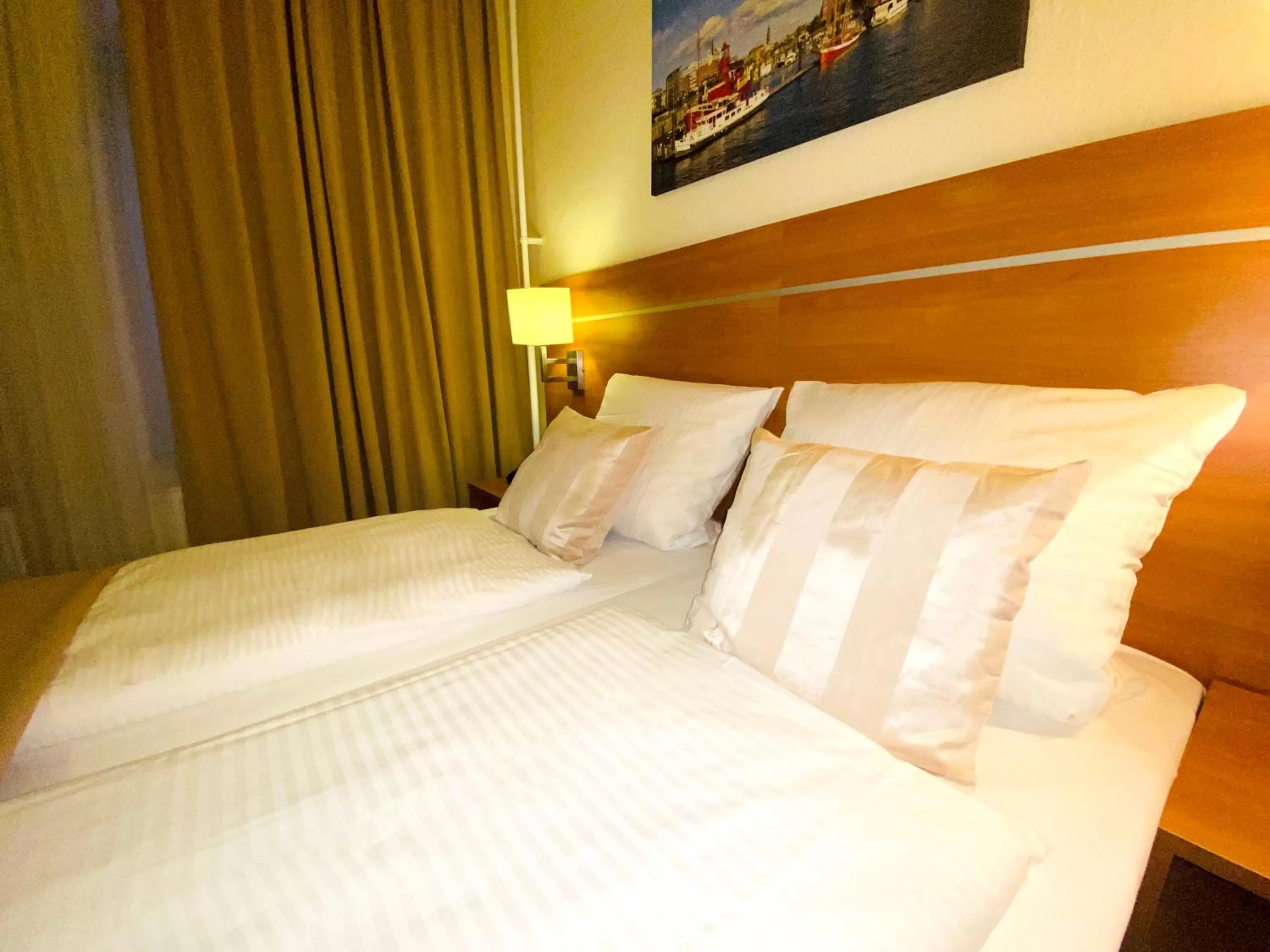 Bed in Hotel Hansehof