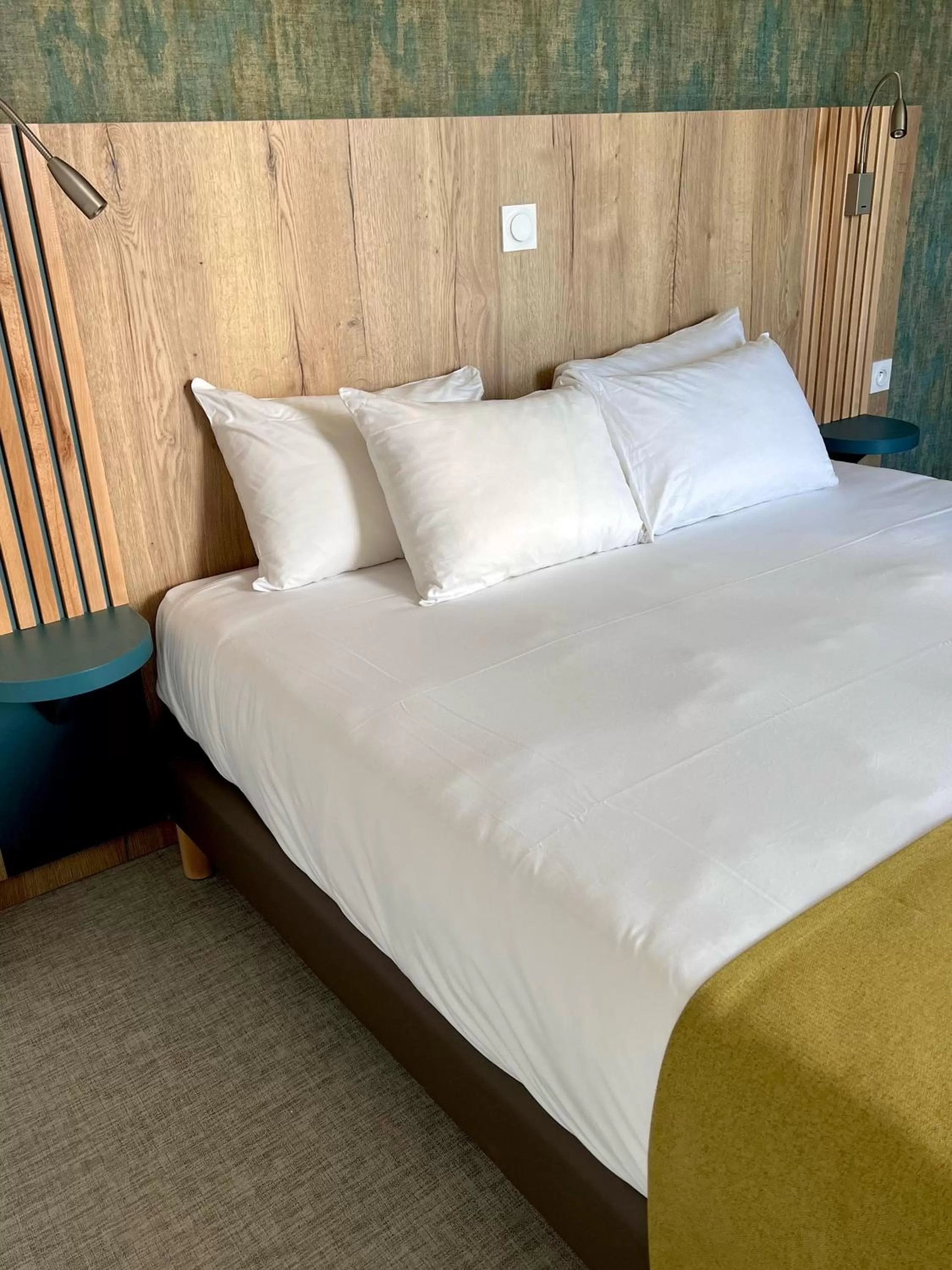 Bed in The Originals City, Hôtel Le Puech, Narbonne