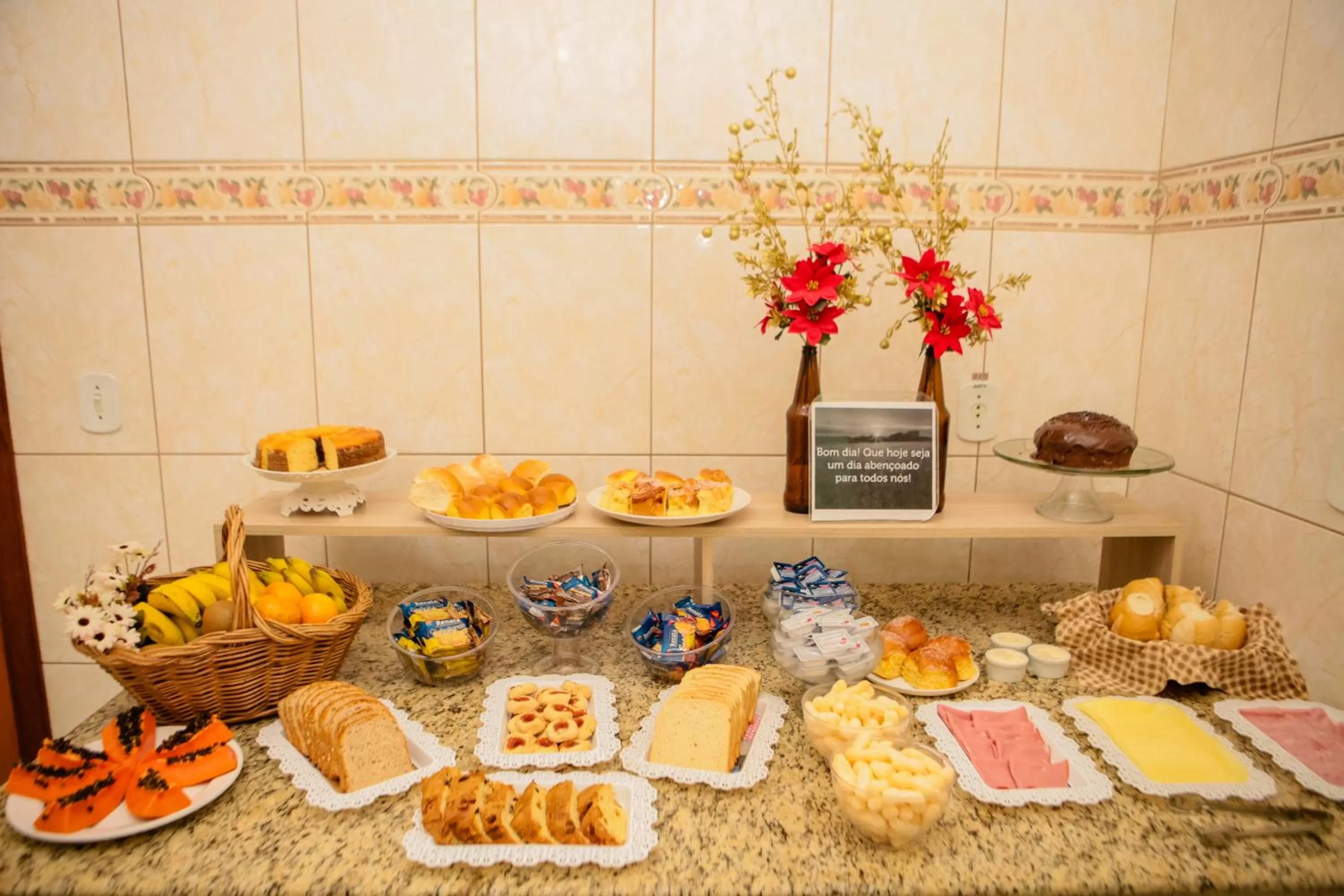 Breakfast in Pousada Santa Cruz