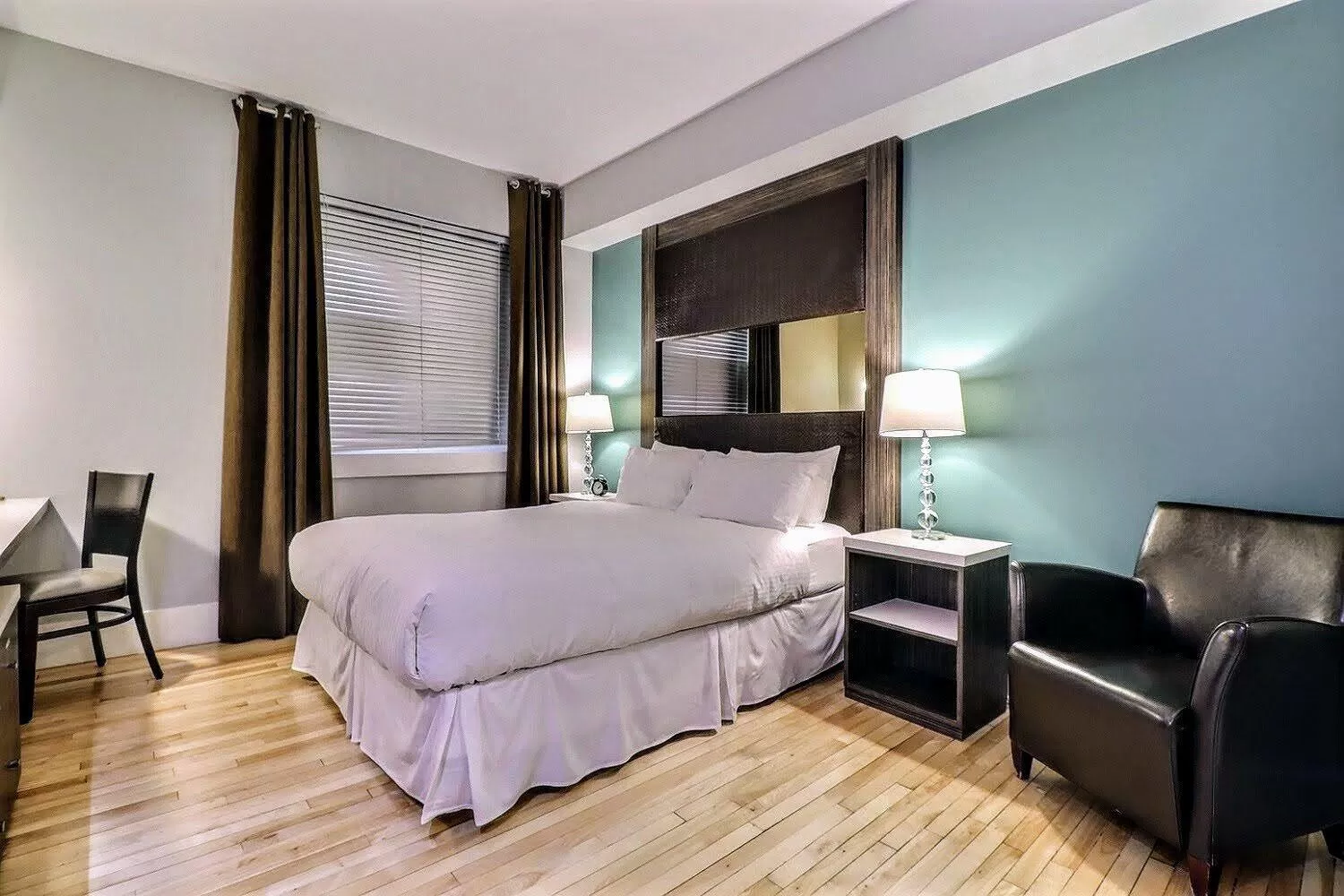 St. James' Gate, Boutique Hotel