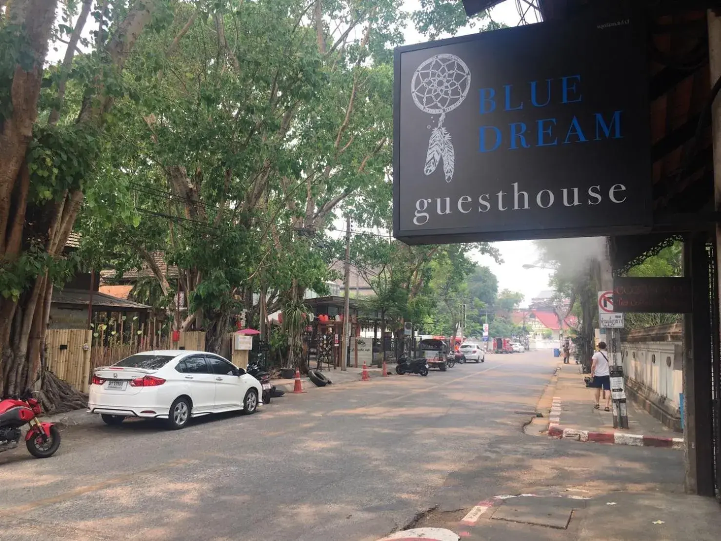Property building in Blue Dream Guesthouse