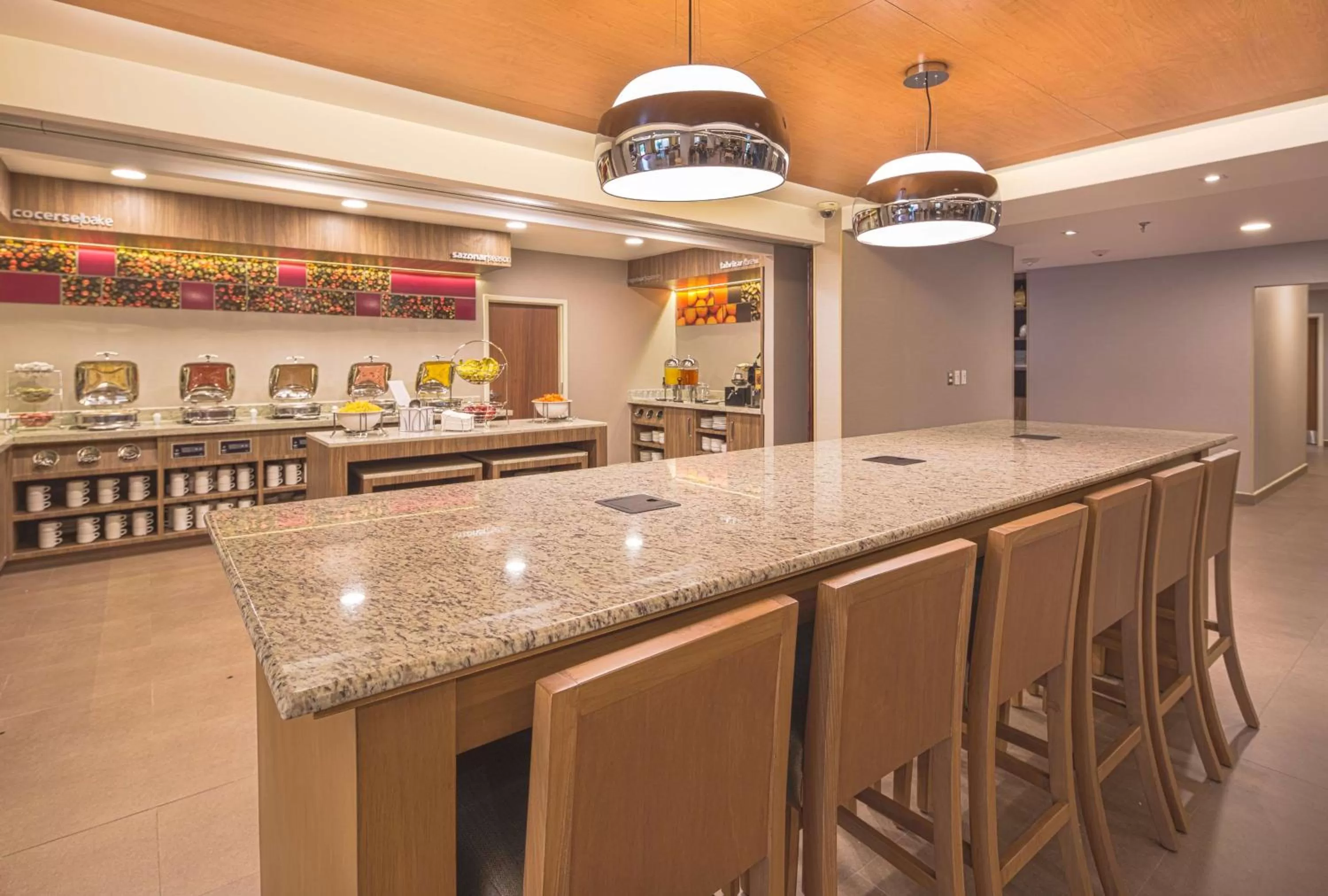 Breakfast in Hampton by Hilton Monterrey Galerias Obispado