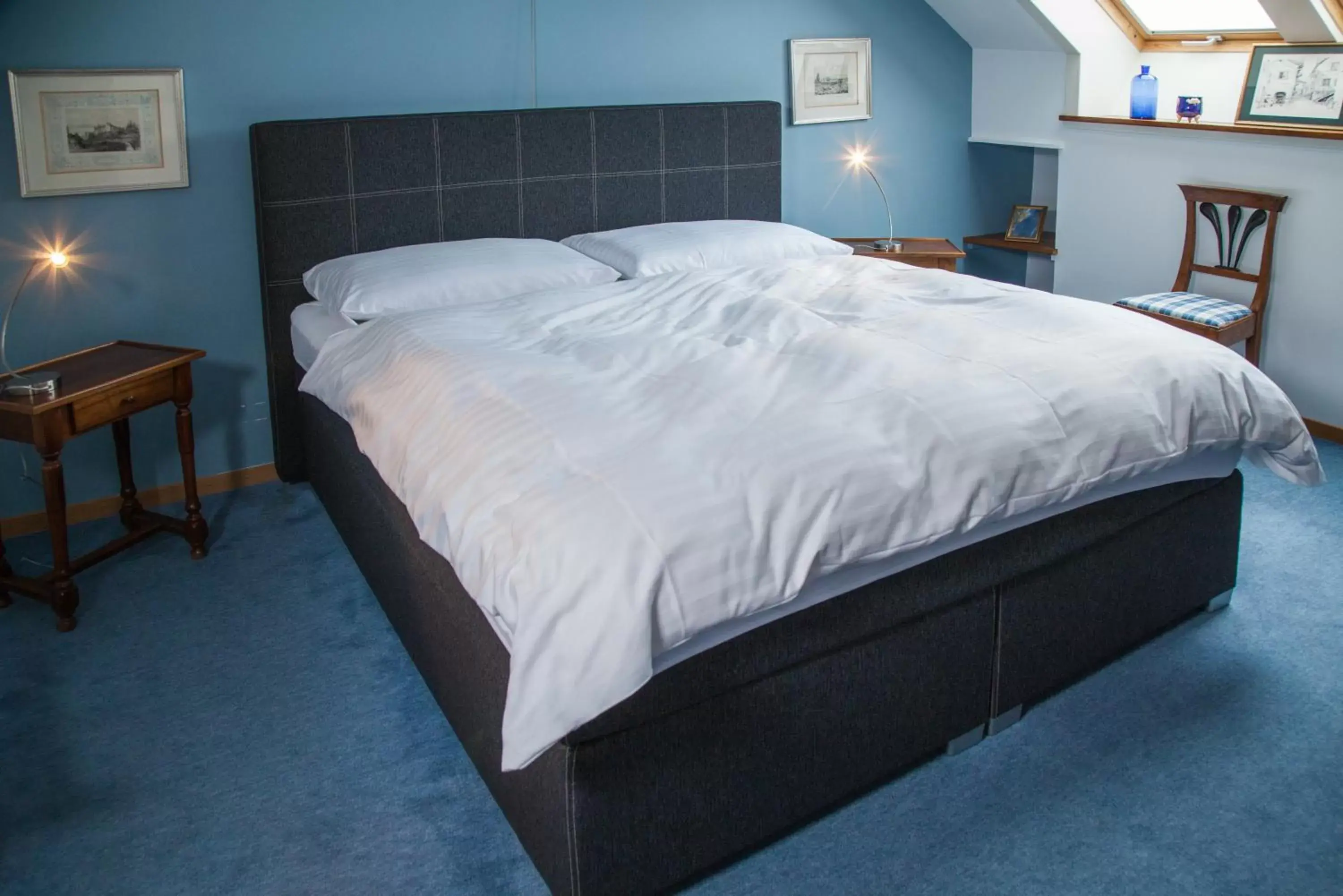 Bed, Room Photo in Hôtel Les Vieux Toits