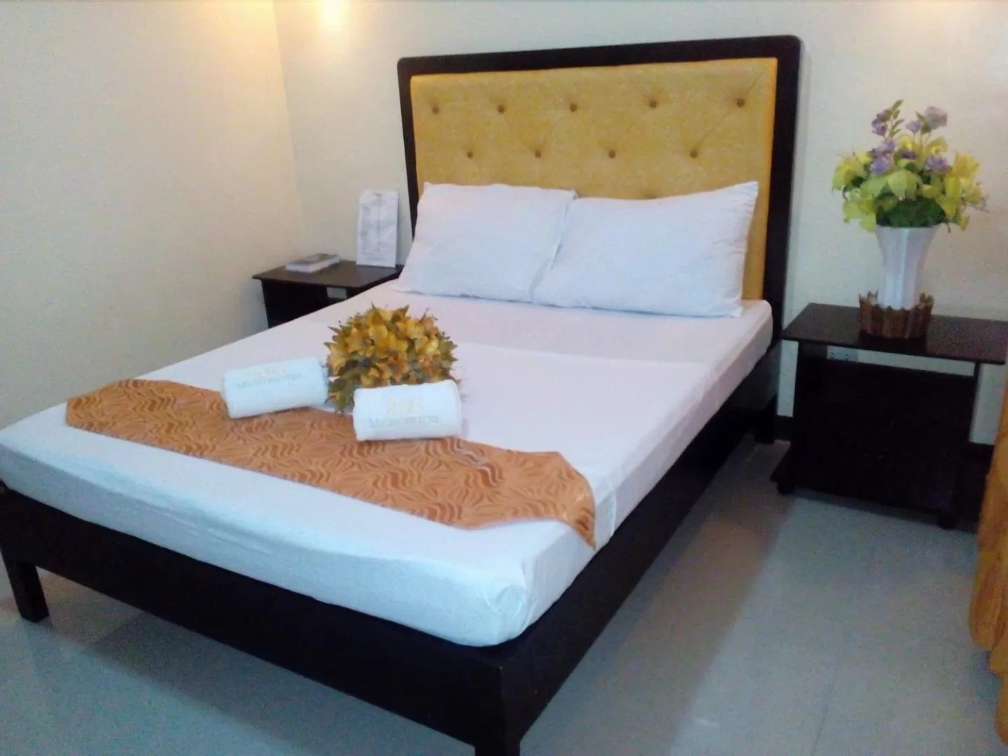 Photo of the whole room, Bed in RSG Microhotel