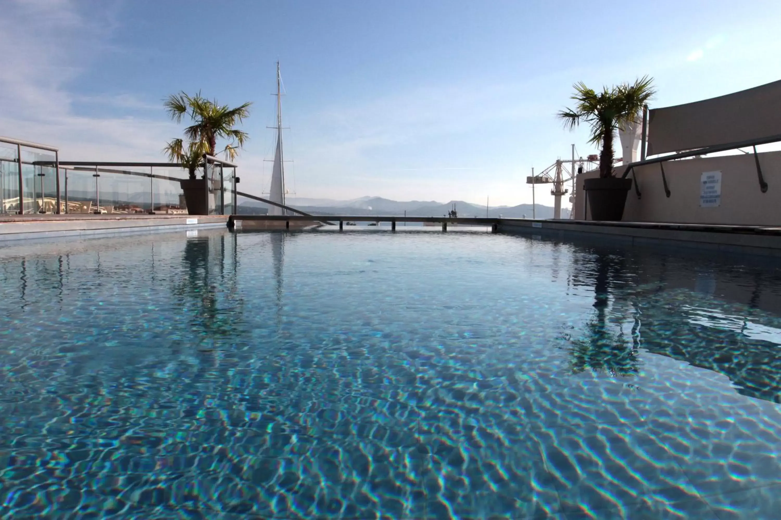 Natural landscape, Swimming Pool in Best Western Premier Hôtel du Vieux-Port