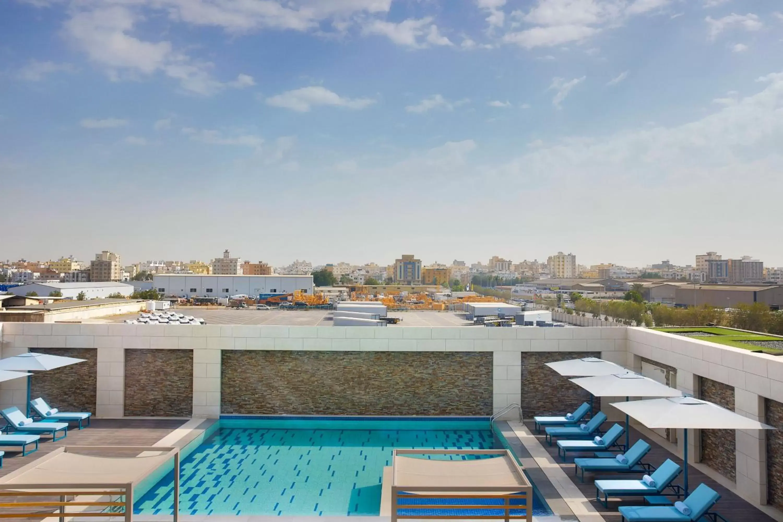 Swimming pool, Pool View in Jeddah Marriott Hotel Madinah Road