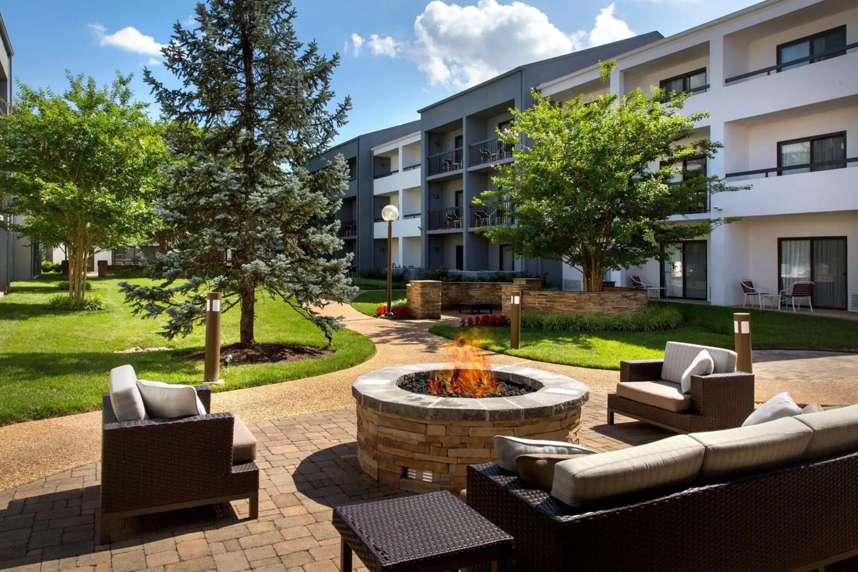 Property Building in Courtyard by Marriott Dulles Airport Herndon/Reston