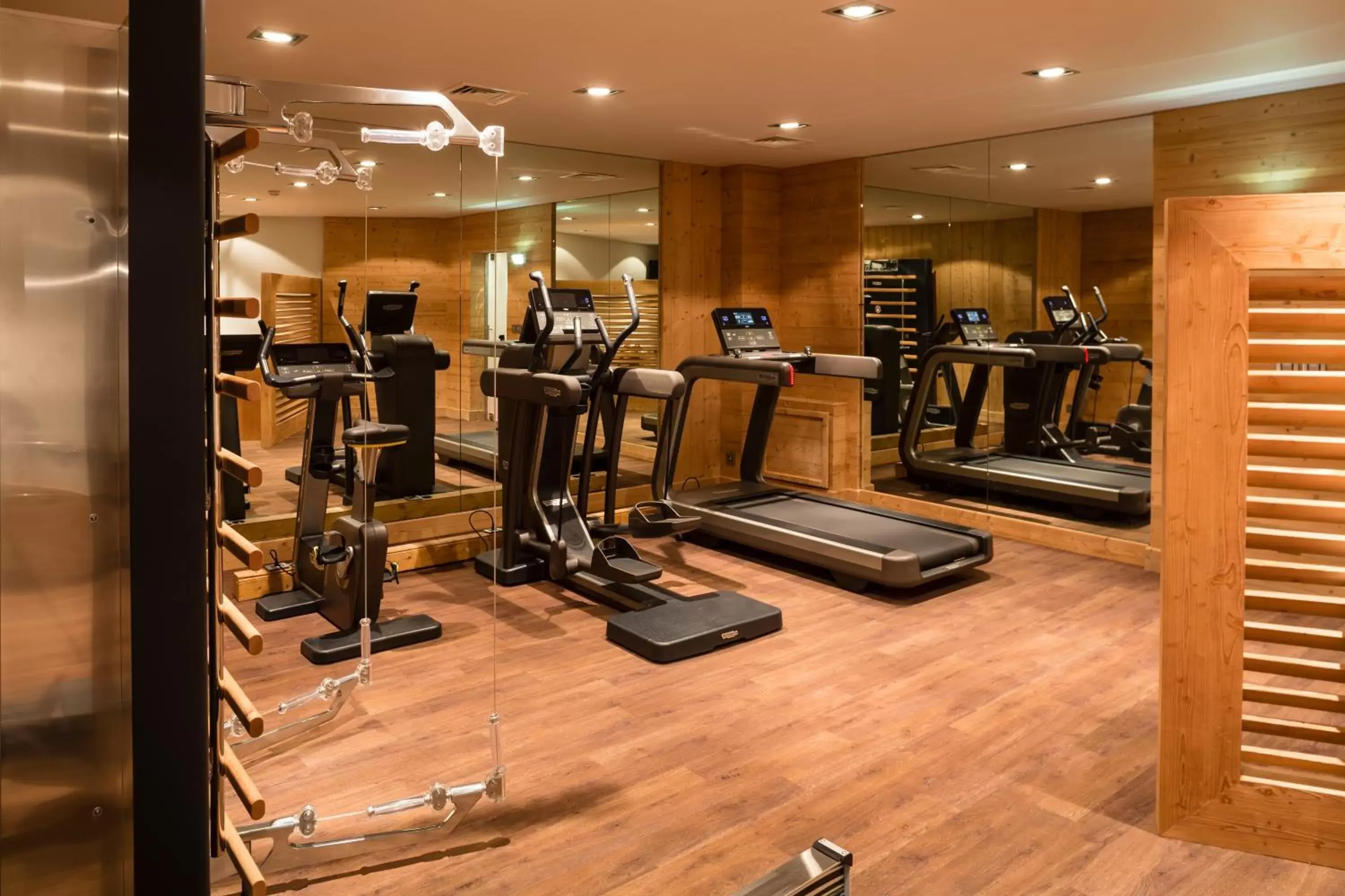 Fitness centre/facilities, Fitness Center/Facilities in Hôtel Koh-I Nor by Les Etincelles