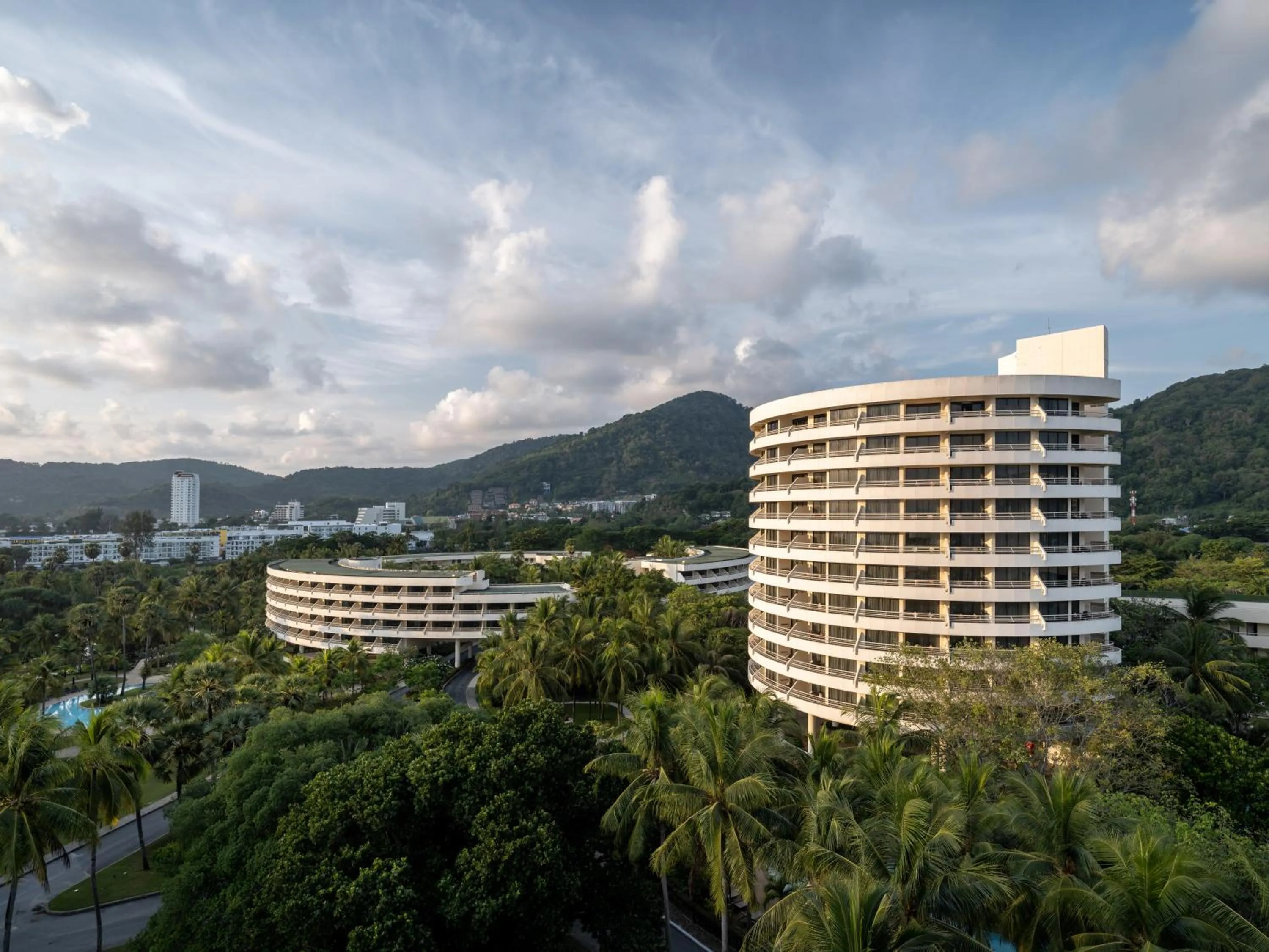 Property building in Pullman Phuket Karon Beach Resort