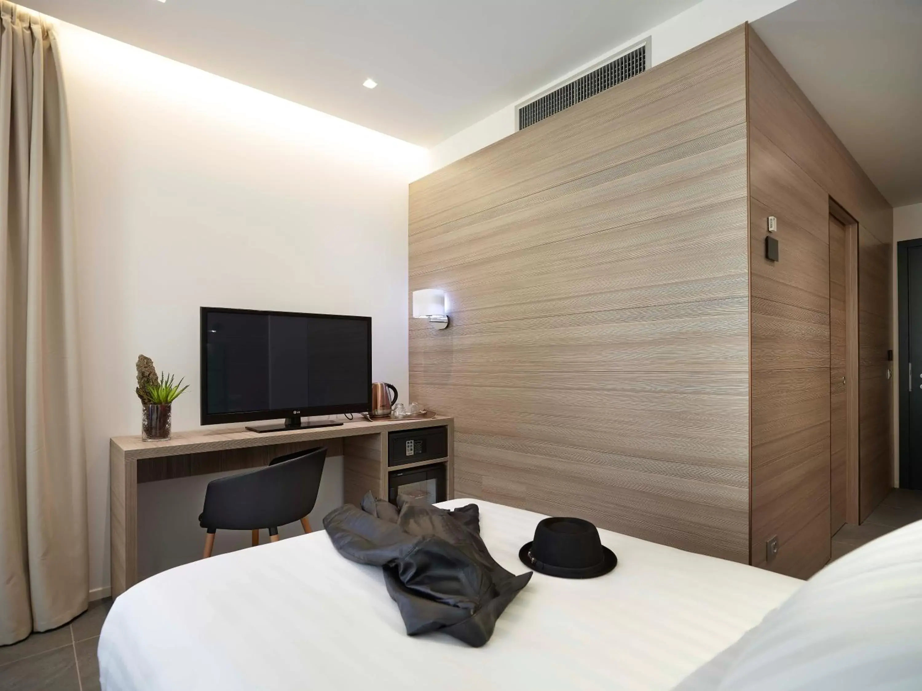 Bed in Boutique Hotel Touring Bed in Boutique Hotel Touring