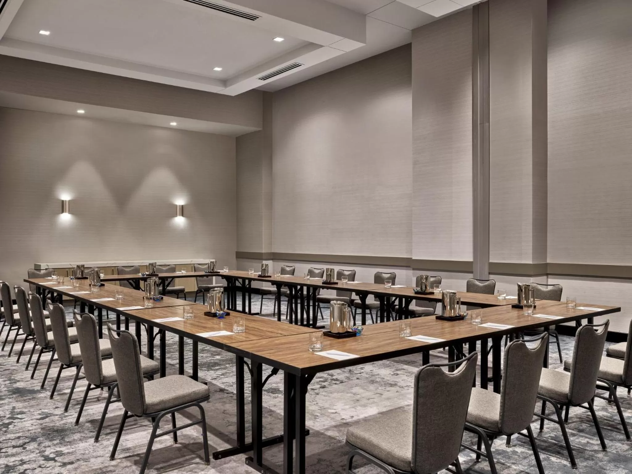 Photo of the whole room in Live! by Loews - Arlington, TX