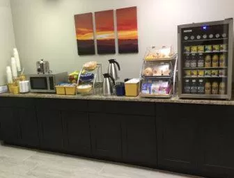 Restaurant/places to eat in Days Inn & Suites by Wyndham Sellersburg