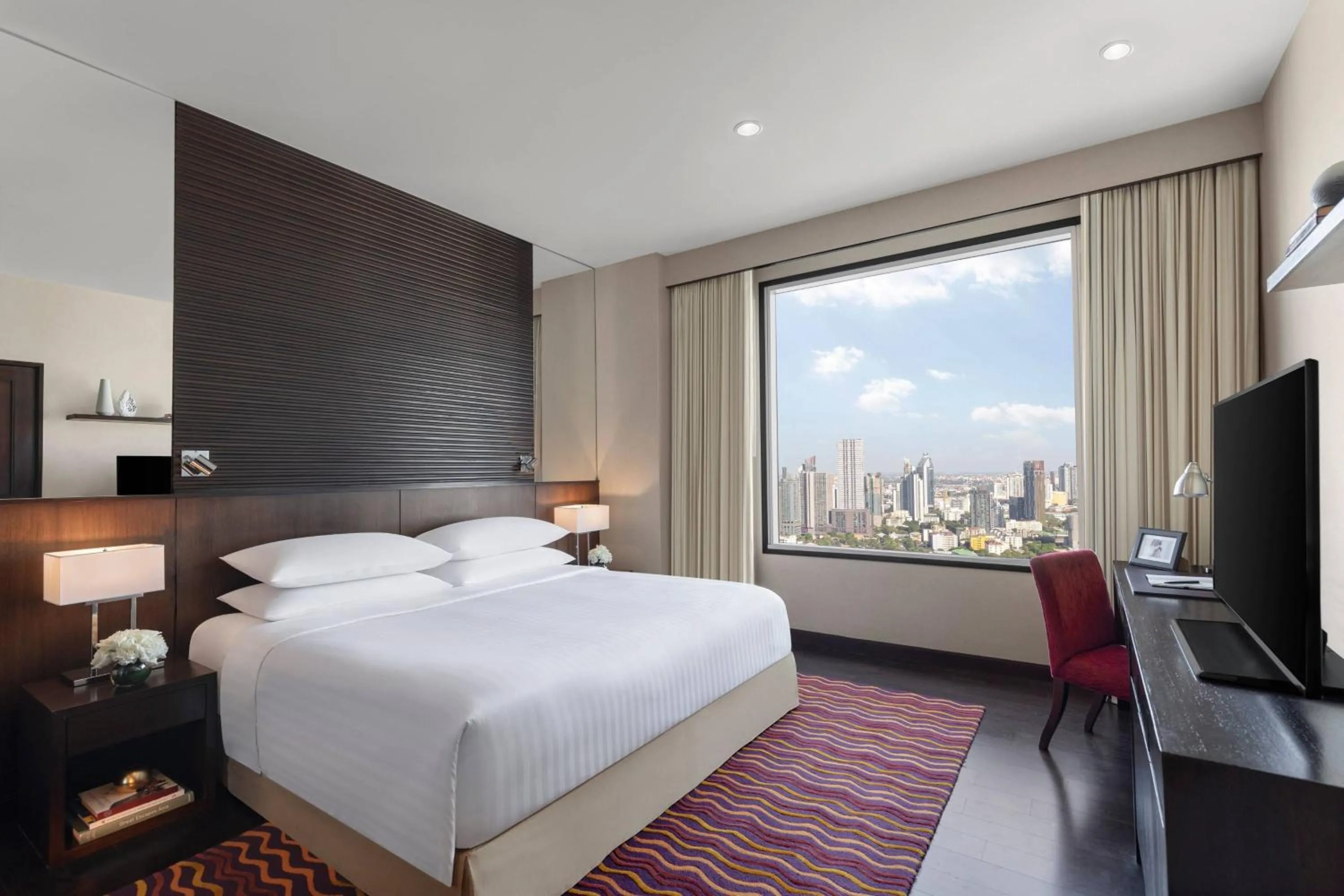 Bedroom, Bed in Marriott Executive Apartments Sukhumvit Park, Bangkok