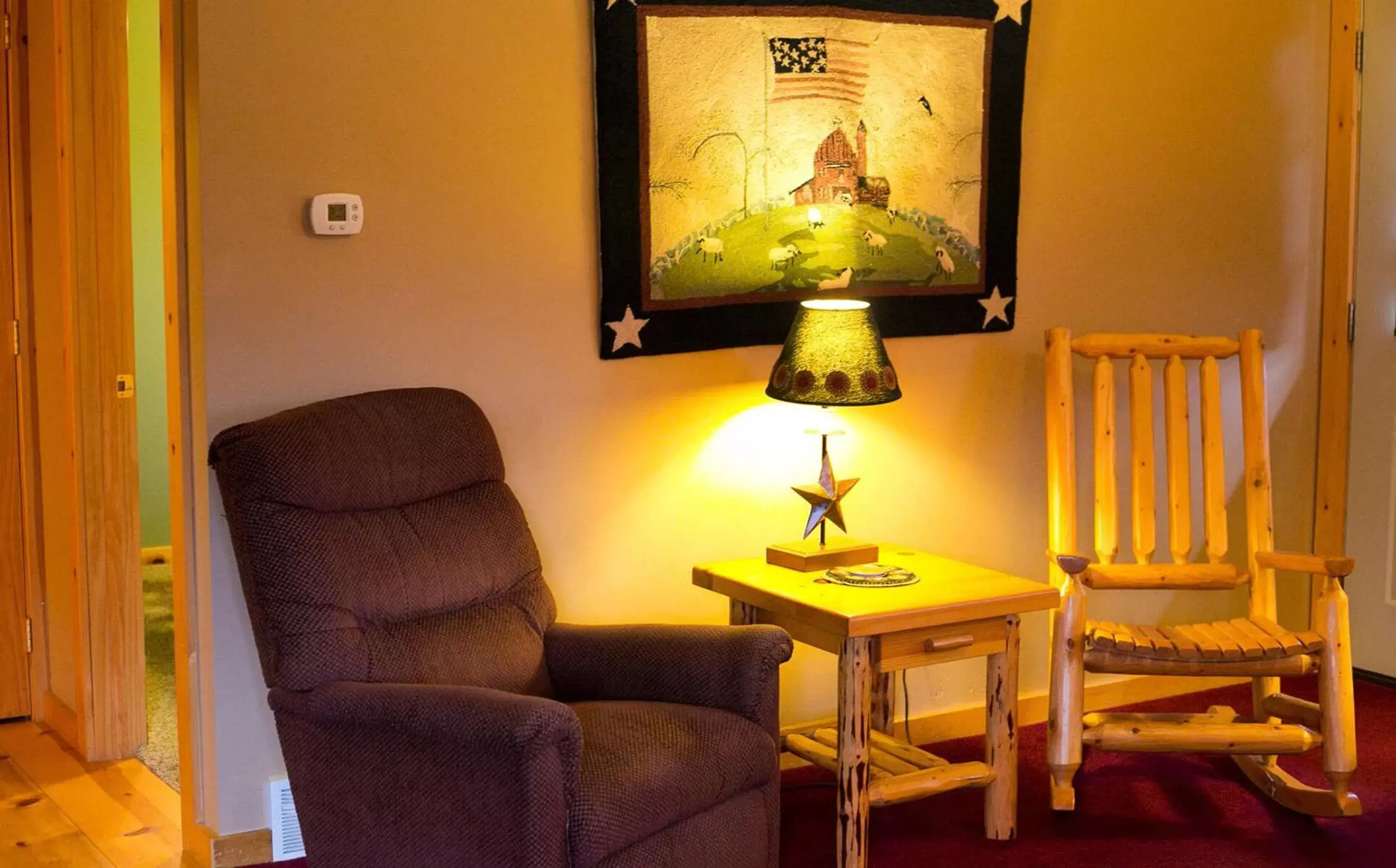 Living room, Seating Area in Blessing Lodge by Amish Country Lodging