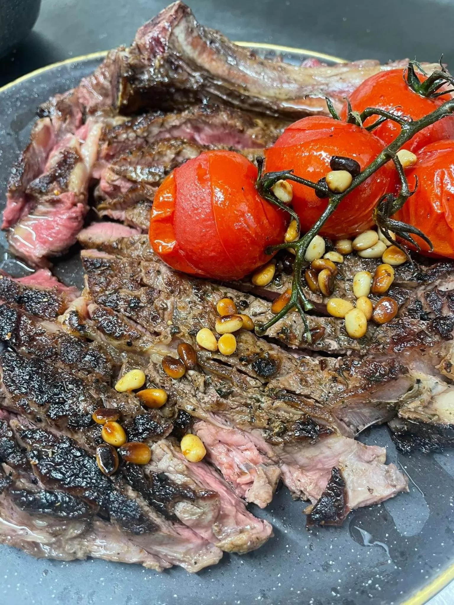 Restaurant/places to eat, Food in Hotel La Pomme d'Or