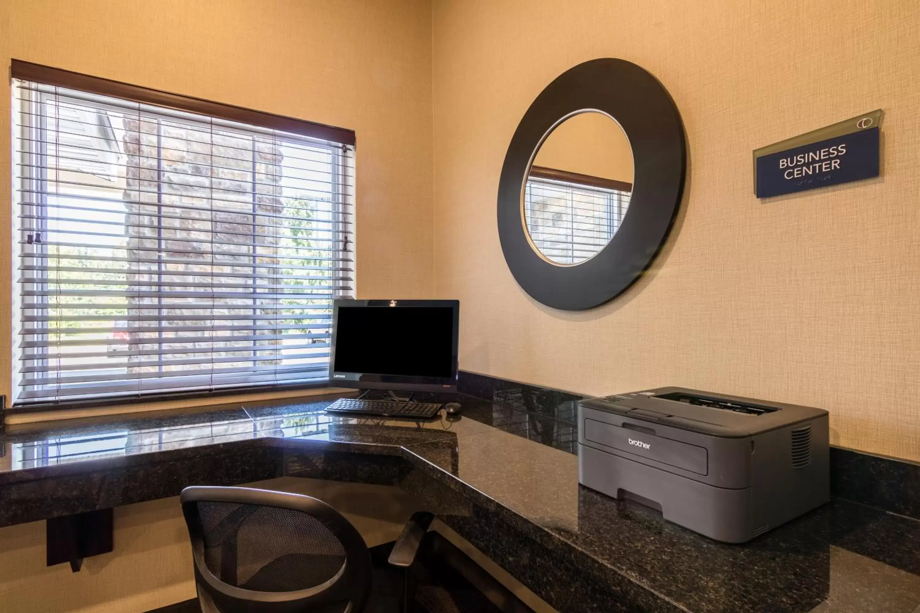 Business facilities, TV/Entertainment Center in Cobblestone Inn & Suites - Barron