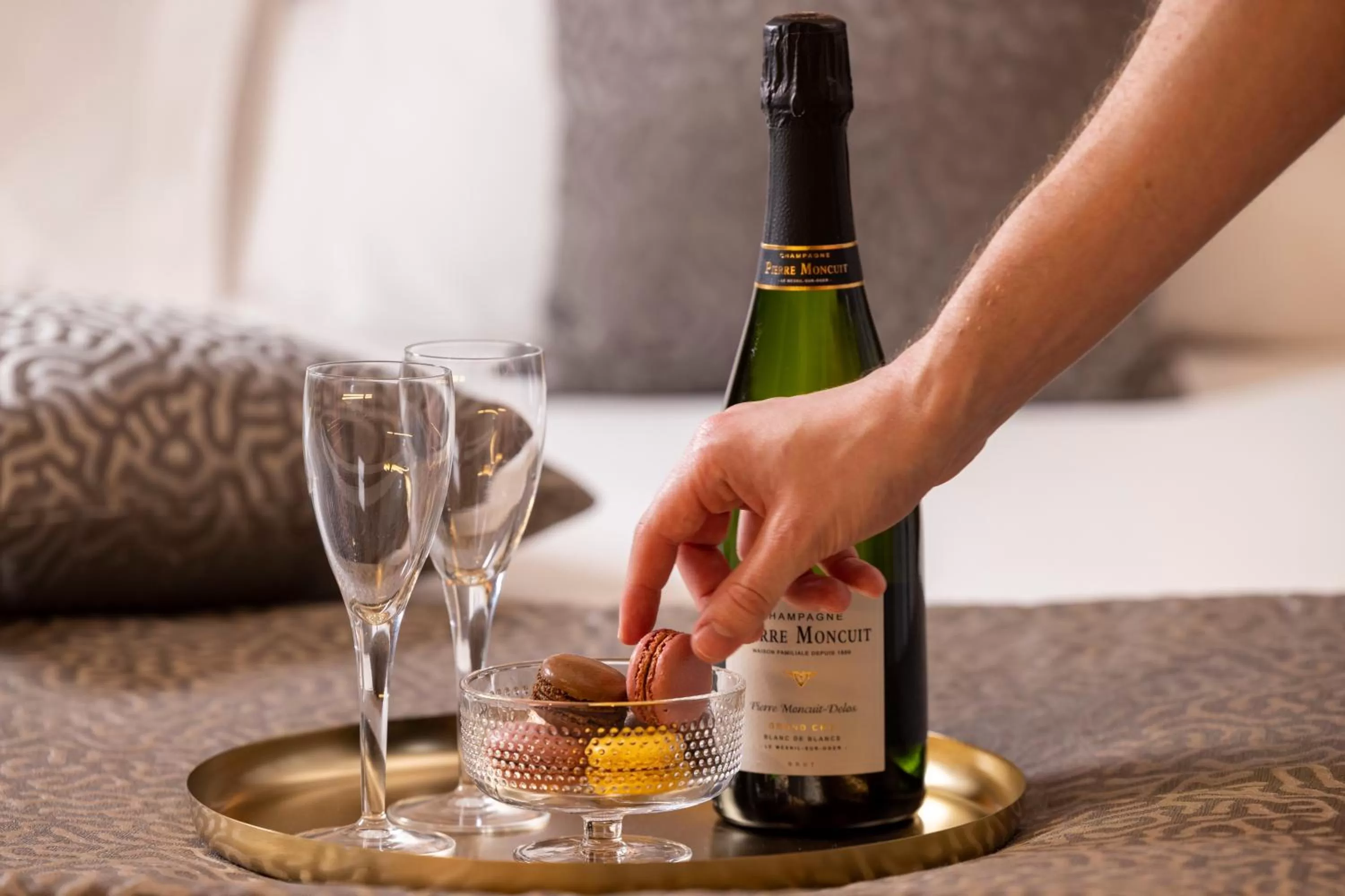 VIP in Hôtel Théorème