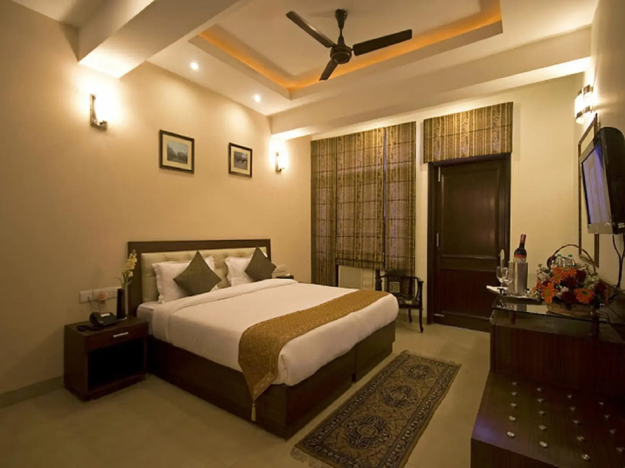 Bedroom, Bed in Red Maple Bed & Breakfast Bedroom, Bed in Red Maple Bed & Breakfast