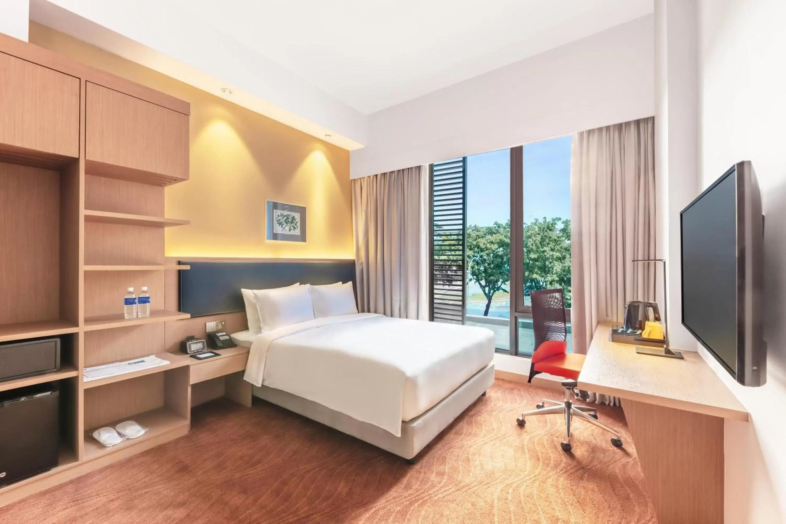 Facility for disabled guests in Holiday Inn Express Kota Kinabalu City Centre, an IHG Hotel