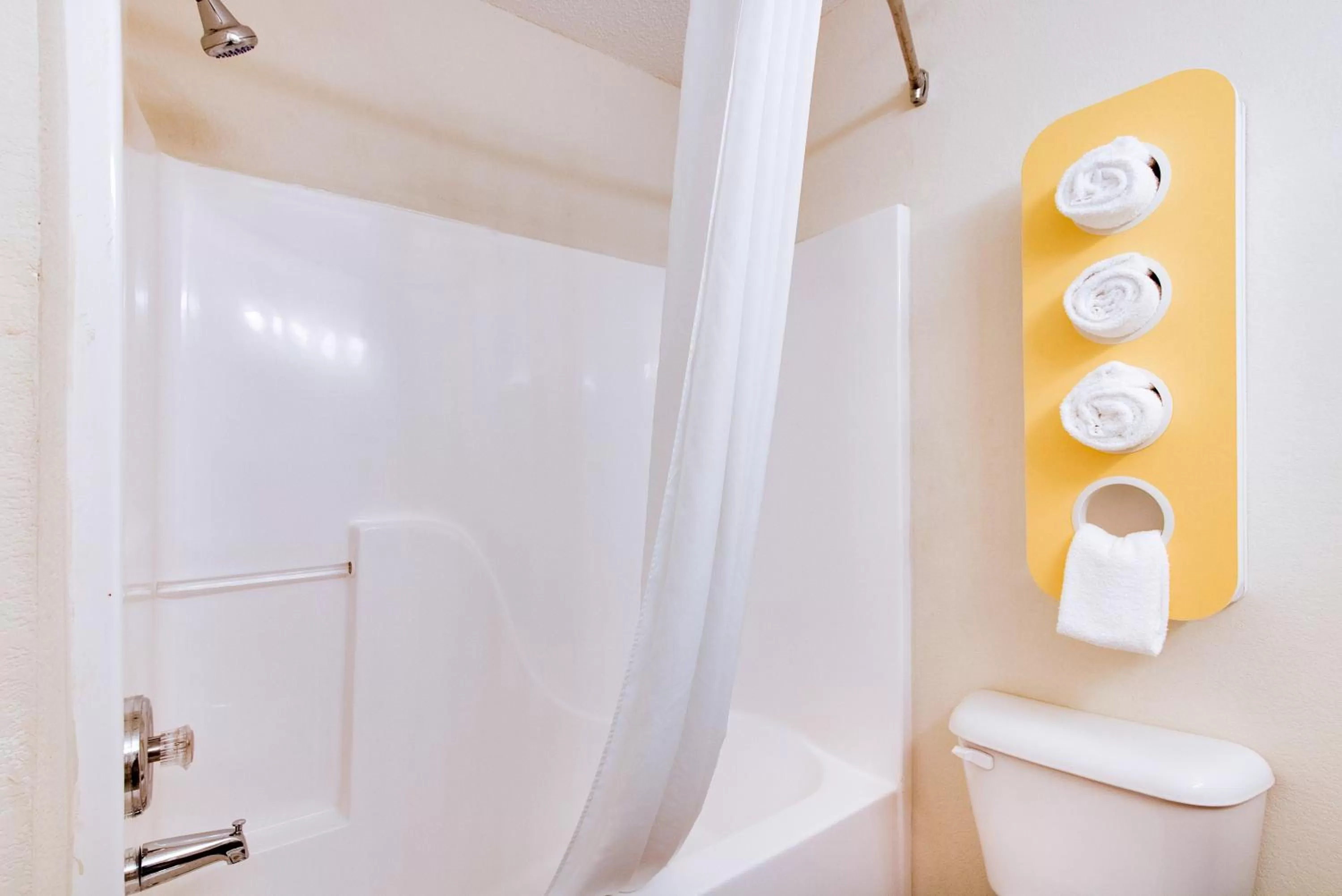 Bathroom in Motel 6-Hinesville, GA