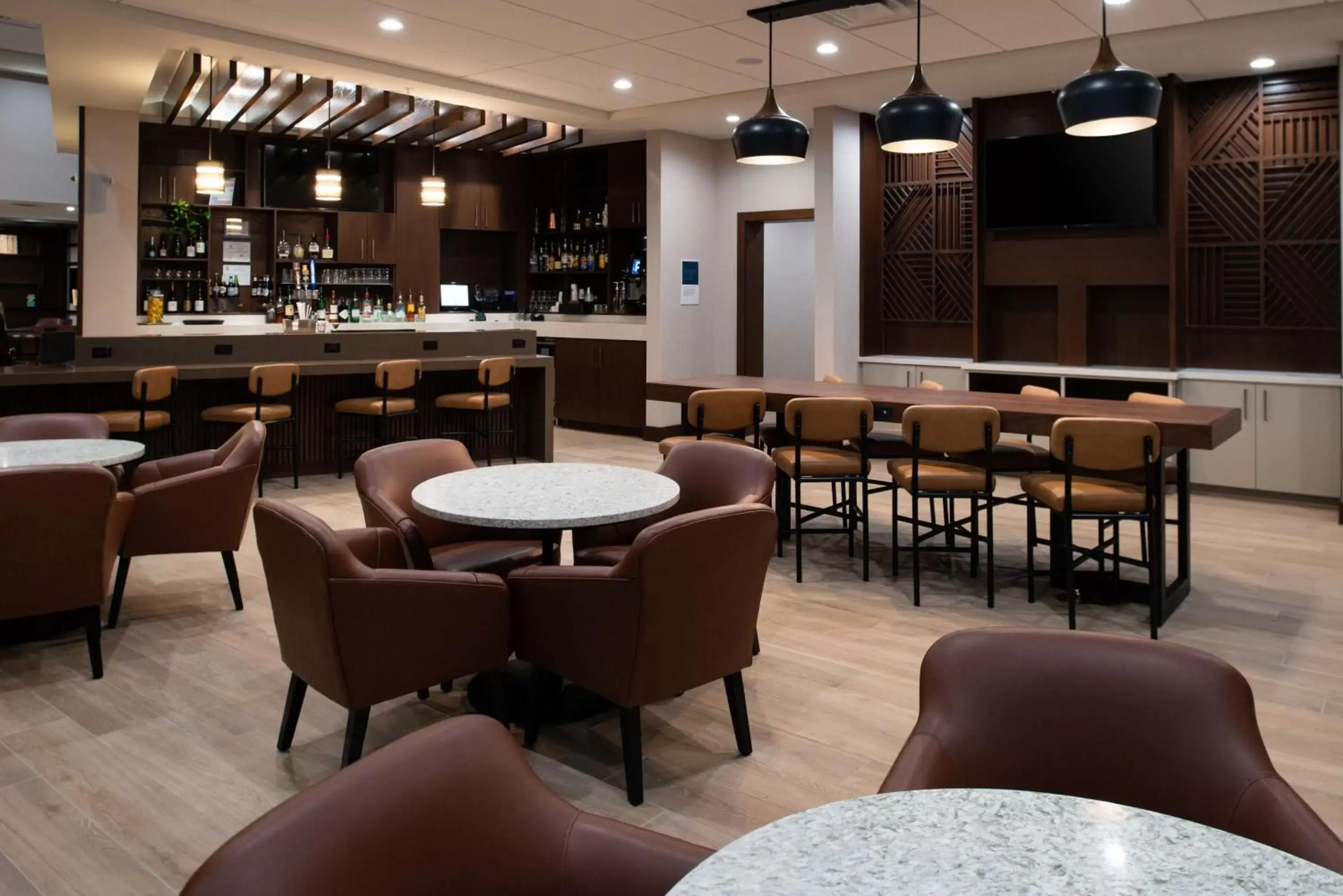 Lounge or bar in Hyatt Place Dallas/Rockwall Lounge or bar in Hyatt Place Dallas/Rockwall